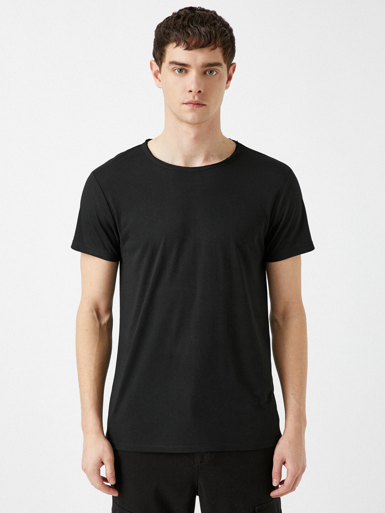 Футболки і поло Koton модель 1YAM12018LK999 Фото