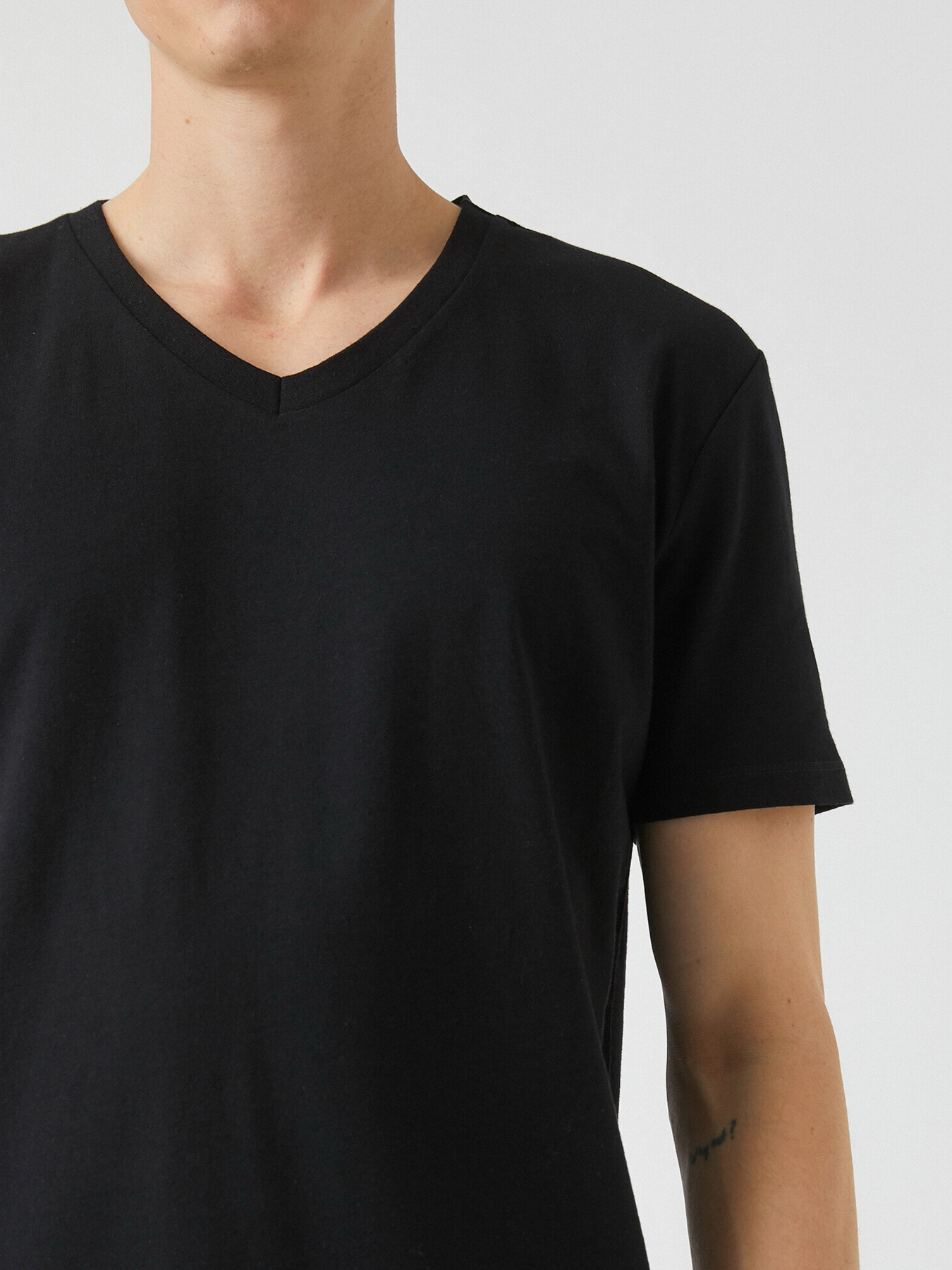 Футболка Koton модель 2SAM10383HK999 Фото