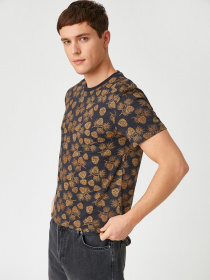 Футболки и поло Koton модель 2YAM14909OK02C Футболки и поло Koton модель 2YAM14909OK02C Фото