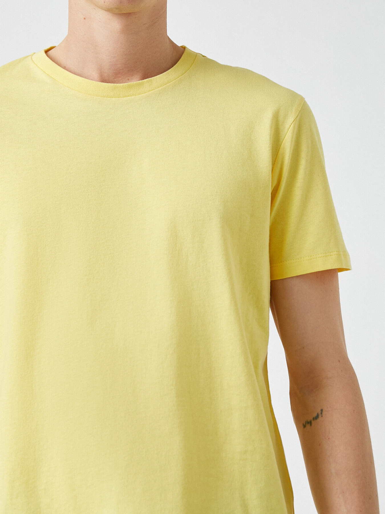 Футболка Koton модель 2YAM12136LK151 Футболка Koton модель 2YAM12136LK151 Фото