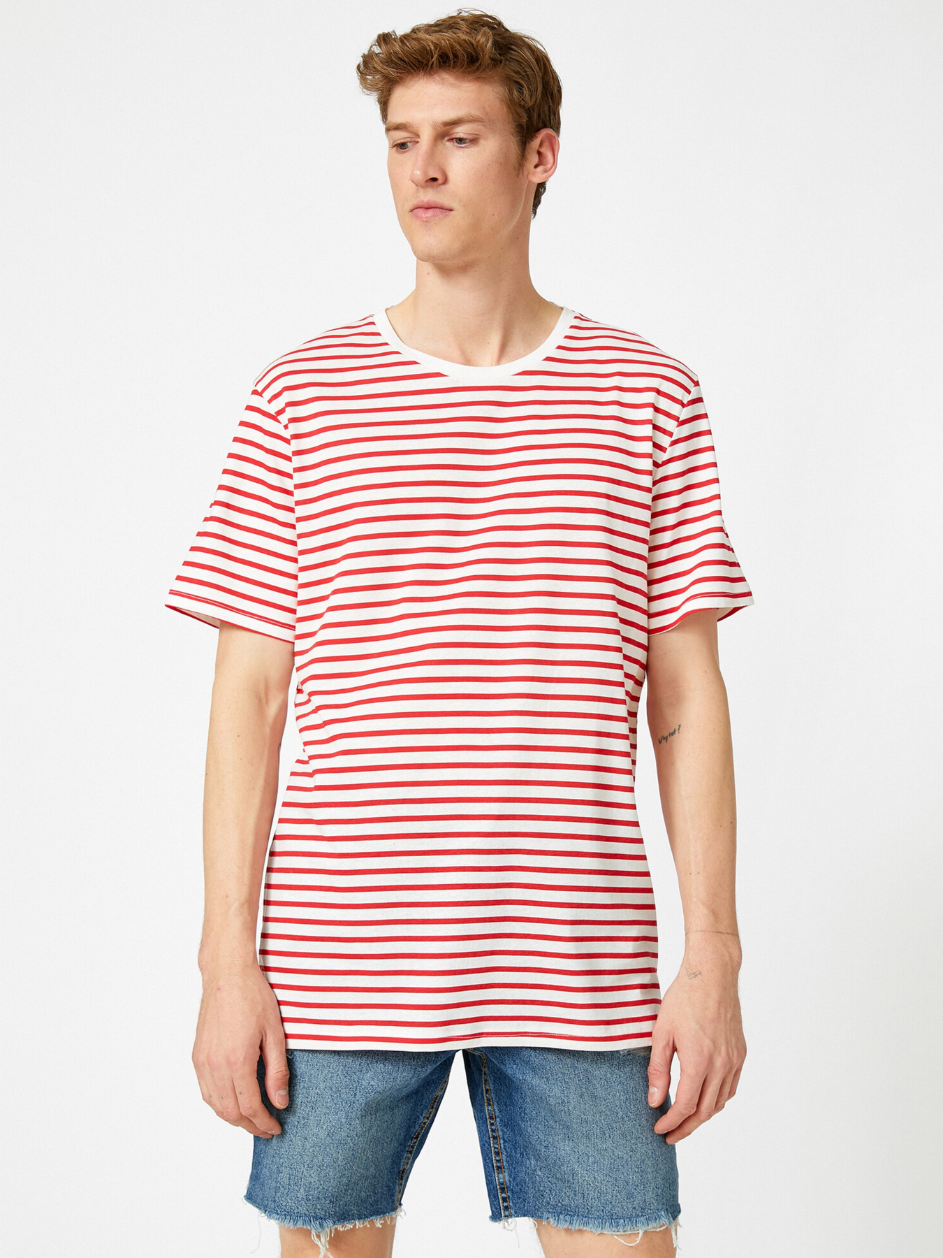 Футболки и поло Koton модель 1YAM14810OK03M Фото