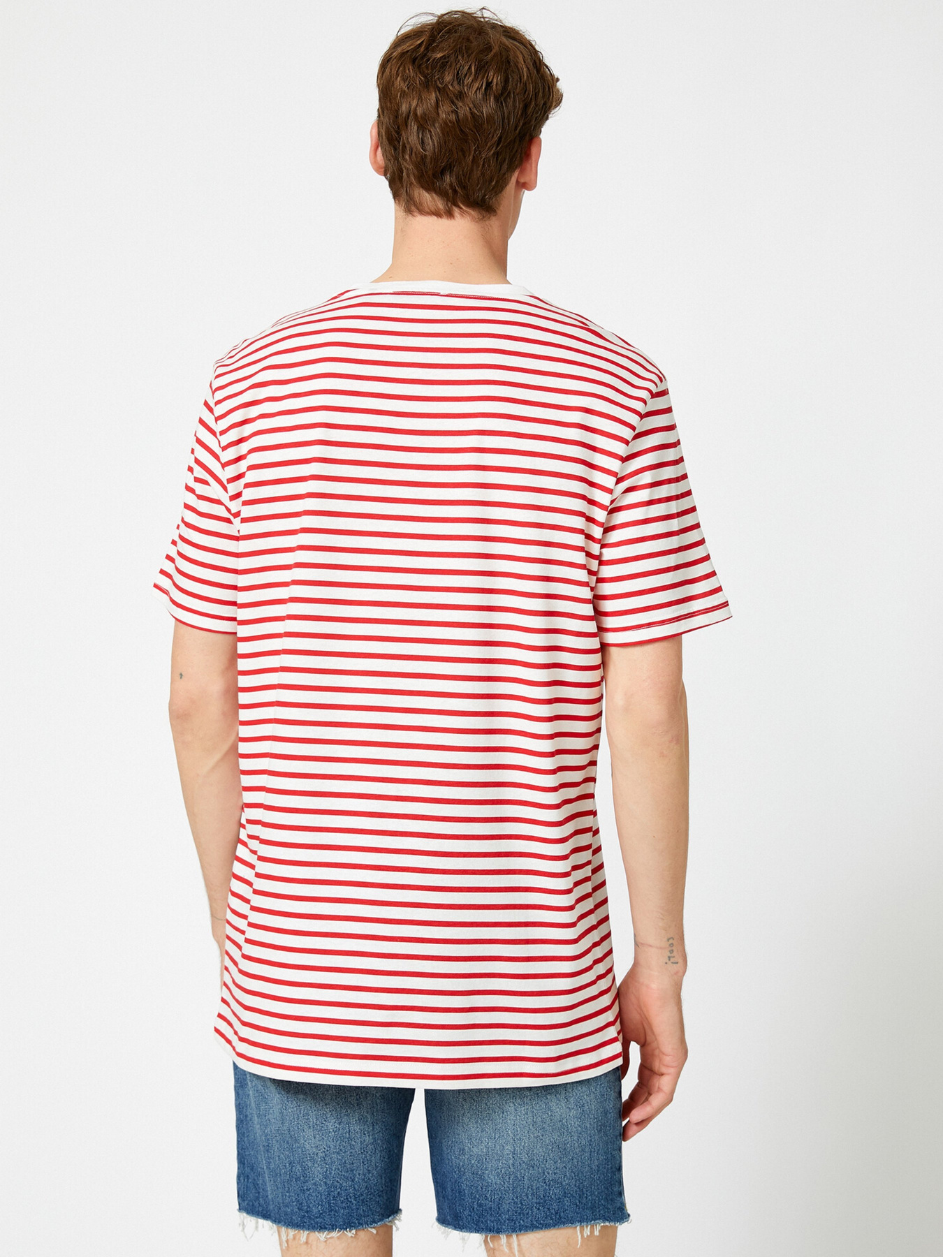 Футболки и поло Koton модель 1YAM14810OK03M Фото