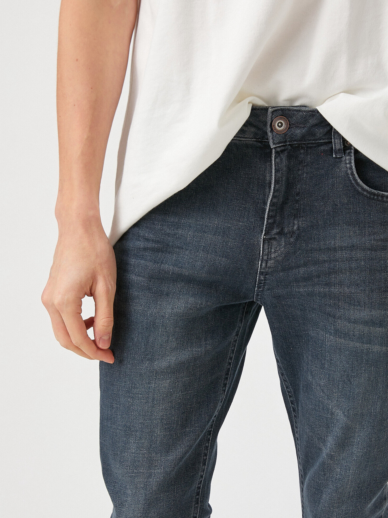 Джинсы Koton модель 2YAM43544MDFA6 Фото