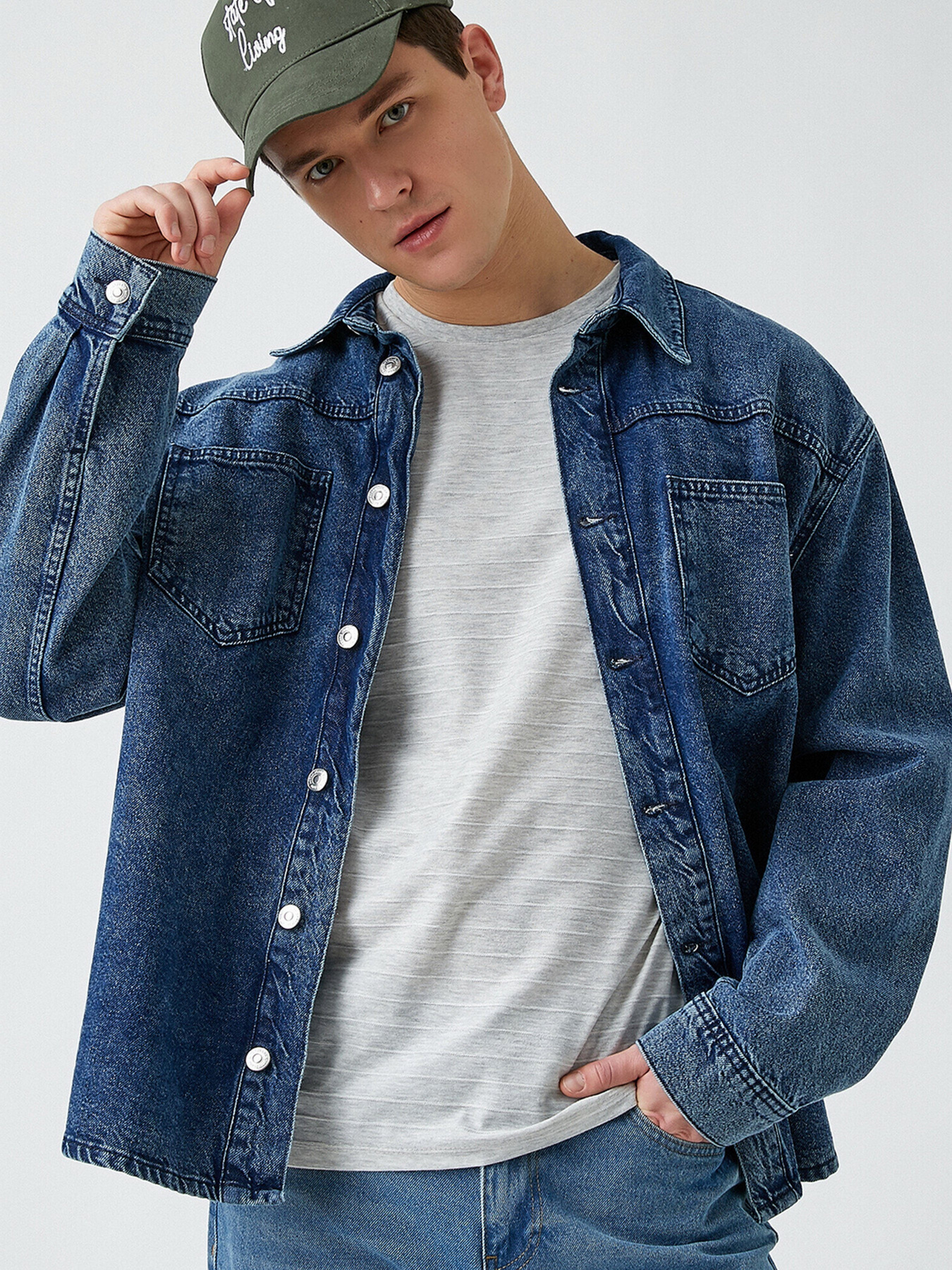 Футболка Koton модель 2KAM12023OK027 Фото