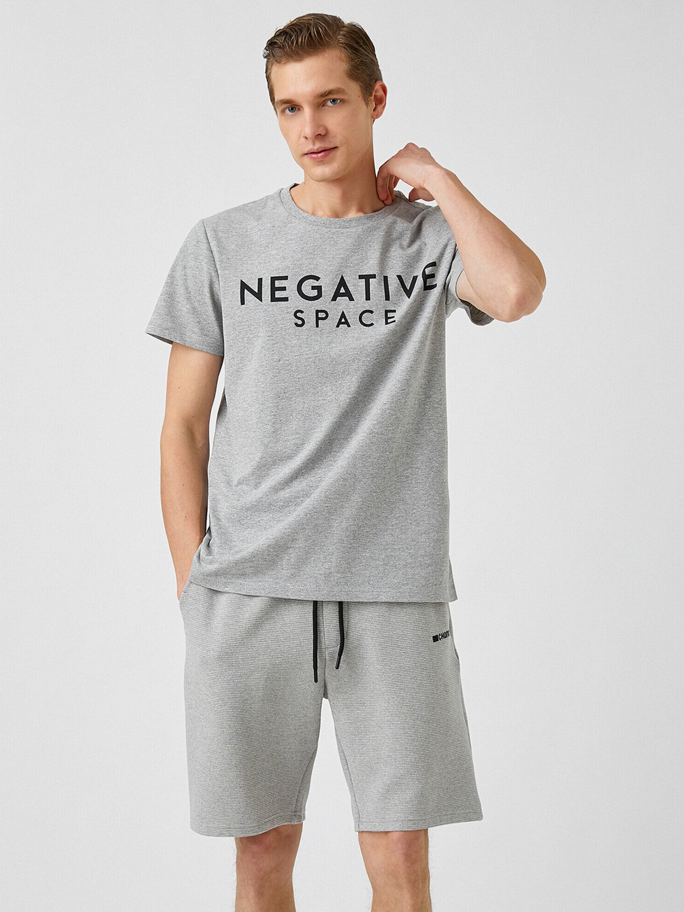 Футболки и поло Koton модель 2YAM11821LK023 Фото