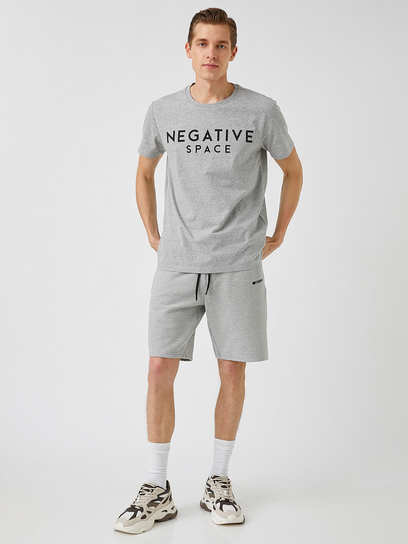 Футболки і поло Koton модель 2YAM11821LK023 Фото