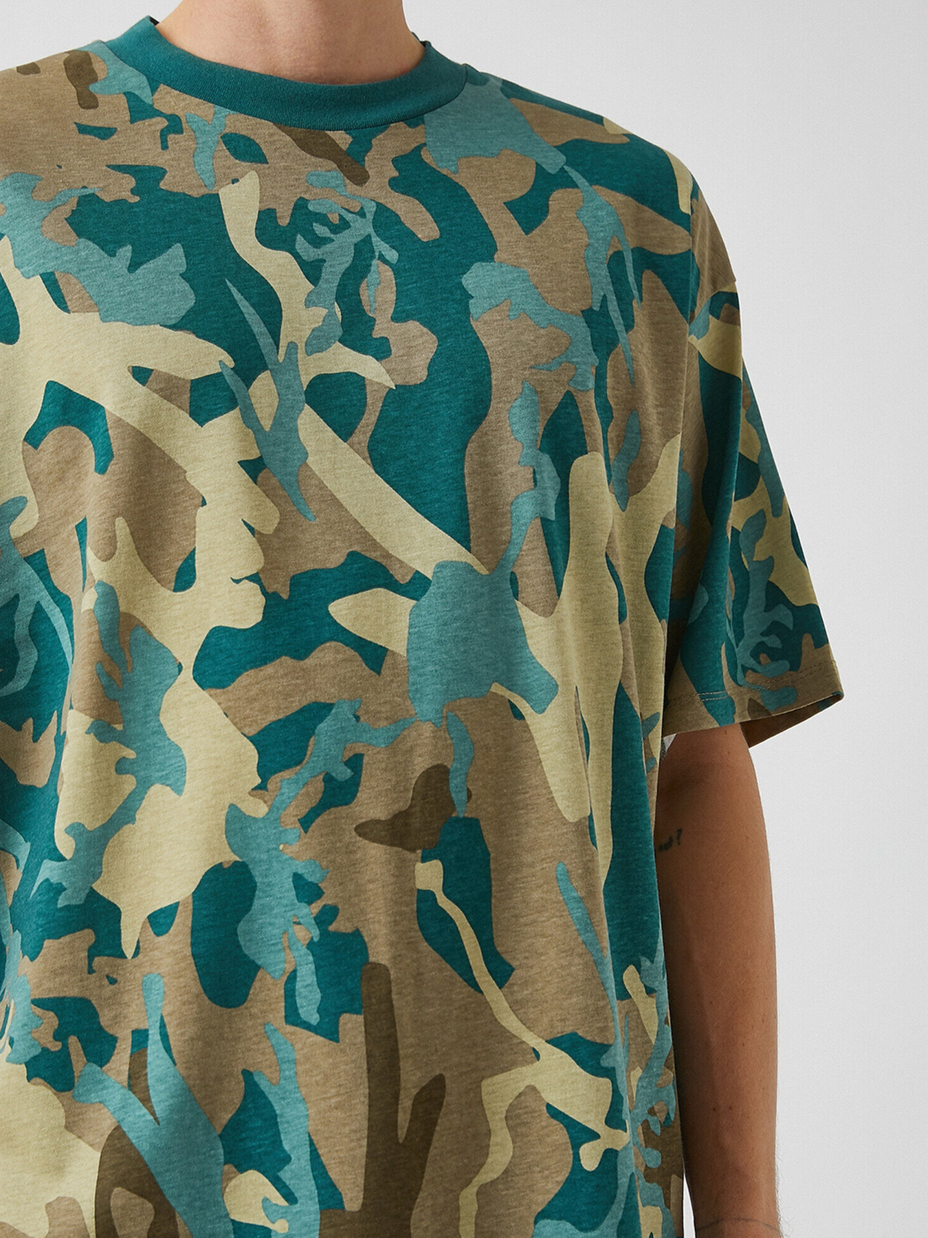 Футболки и поло Koton модель 2YAM11209OK33F Фото