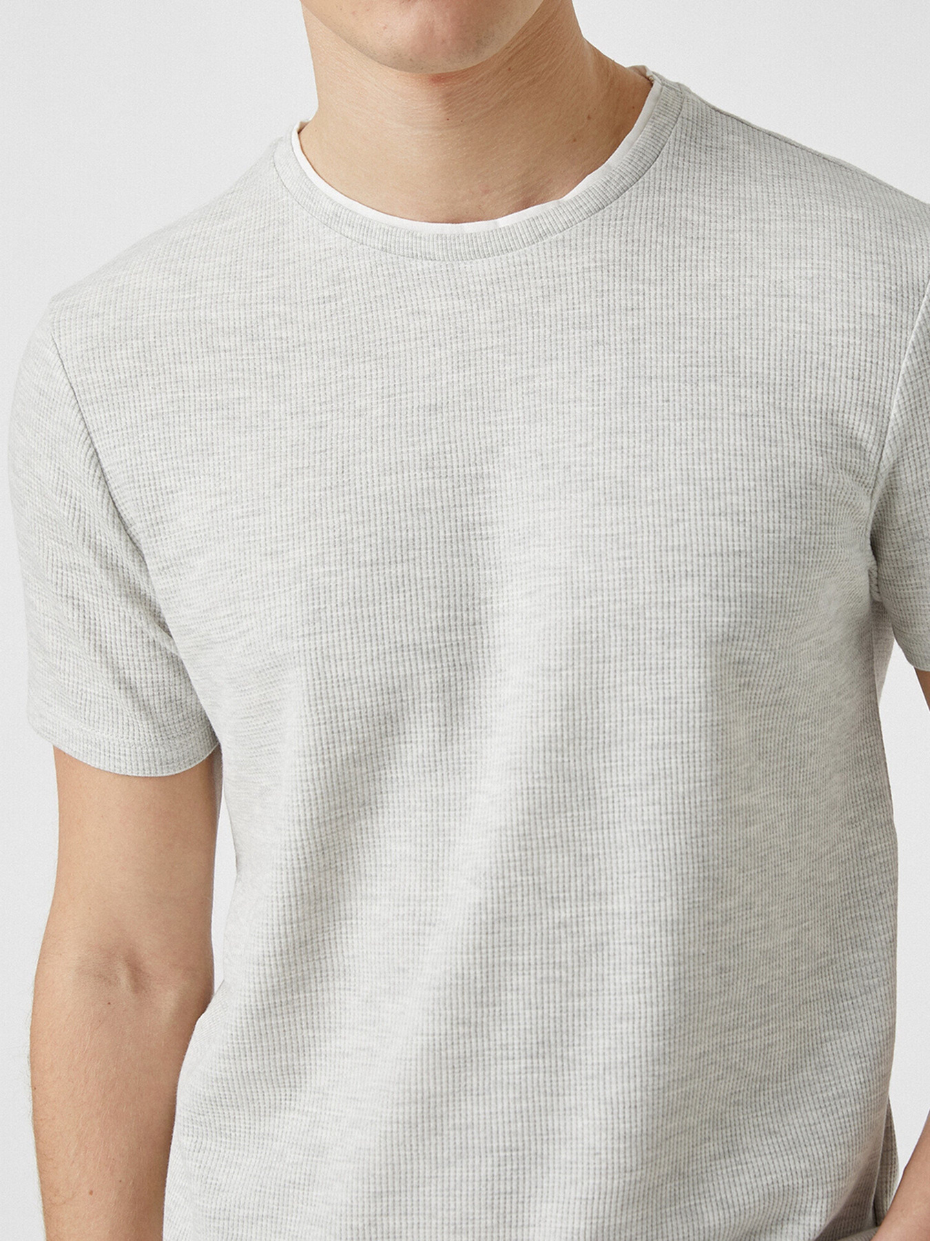 Футболка Koton модель 2YAM12183LK023 Фото