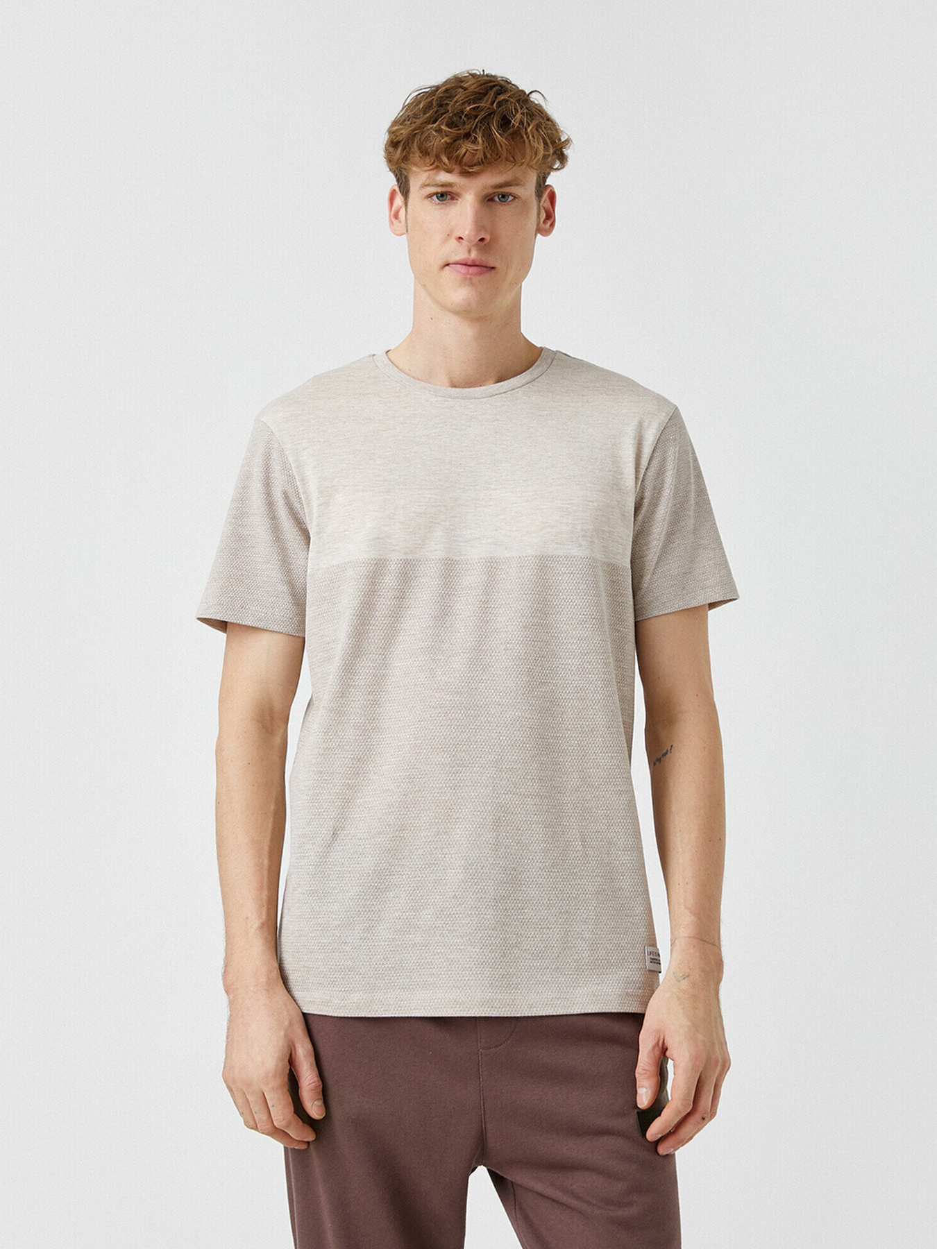 Футболка Koton модель 2YAM14392OK502 Фото