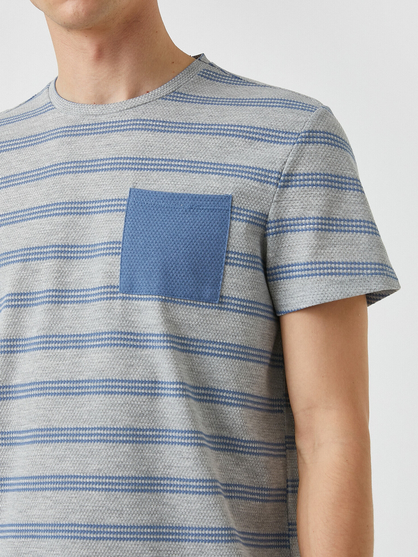 Футболка Koton модель 2YAM14832LK04K Фото