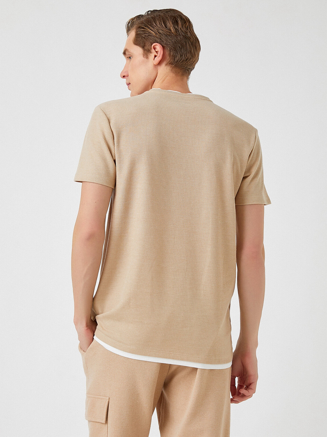 Футболка Koton модель 2YAM12183LK050 Фото