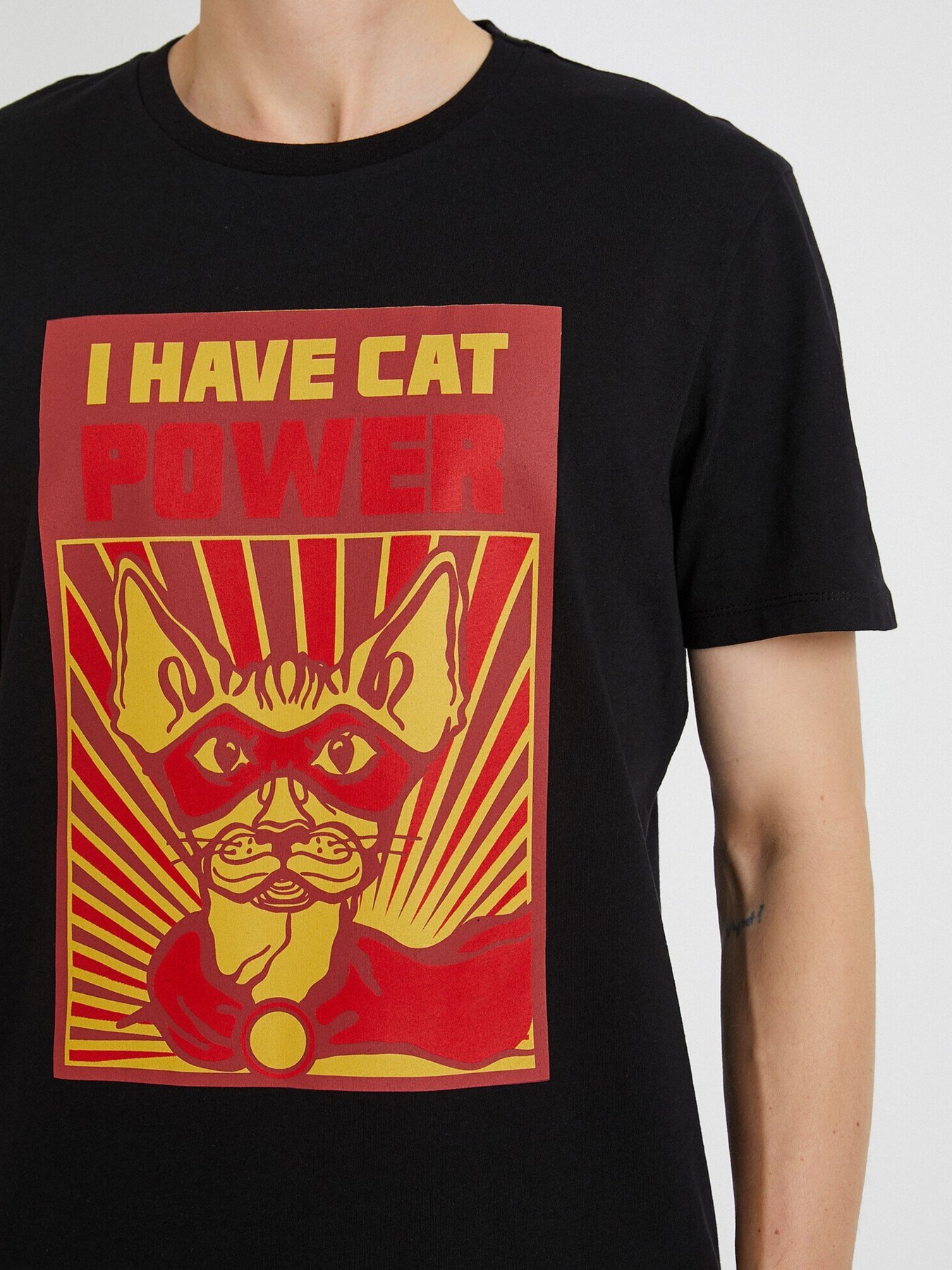 Футболки и поло Koton модель 1YAM11737CK999 Фото