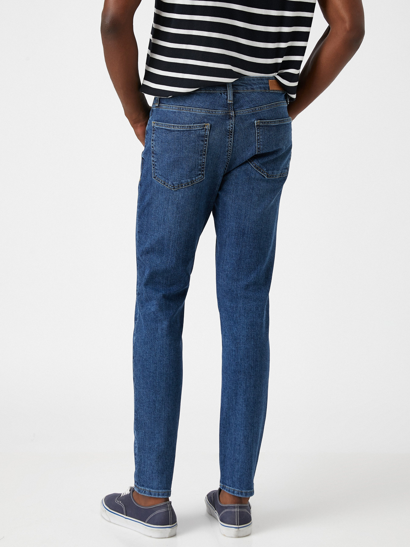 Зауженные джинсы Koton модель 2YAM43229MD740 Фото