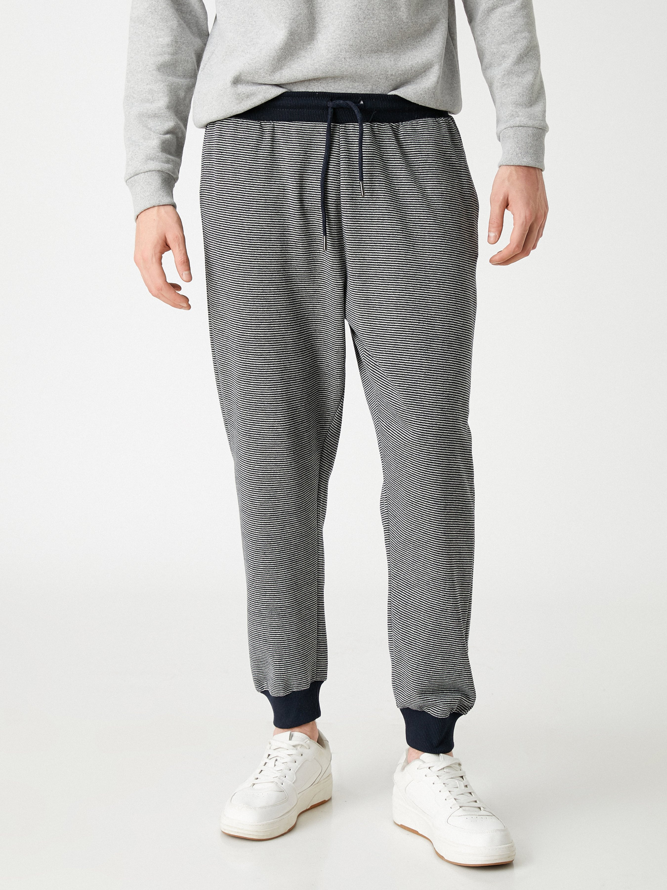 Джогери Koton модель 3WAM40008MK02Y Фото