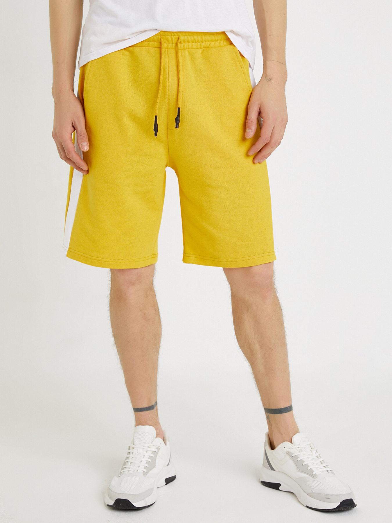 Шорты Koton модель 1YAM41604LK151 Фото