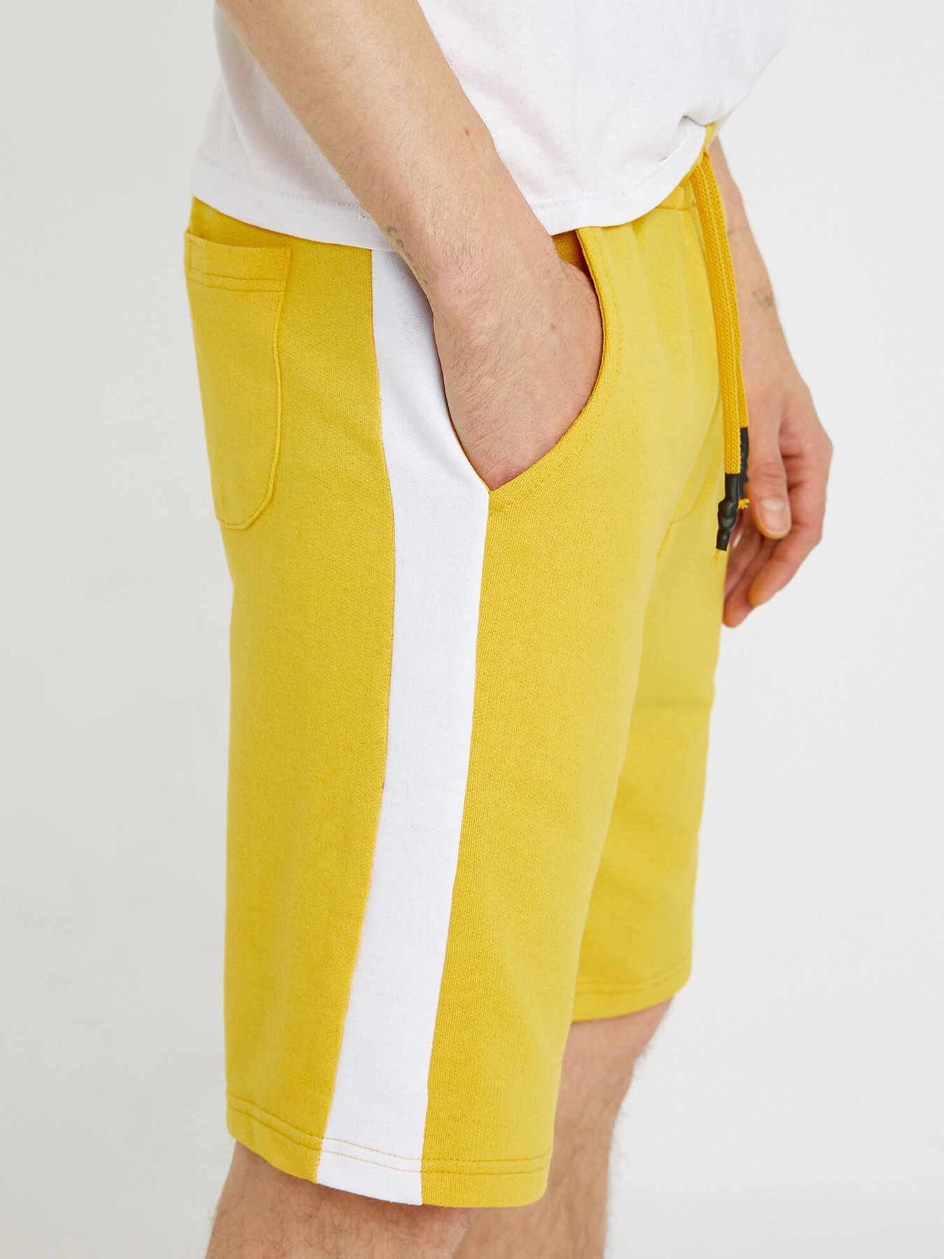 Шорты Koton модель 1YAM41604LK151 Фото