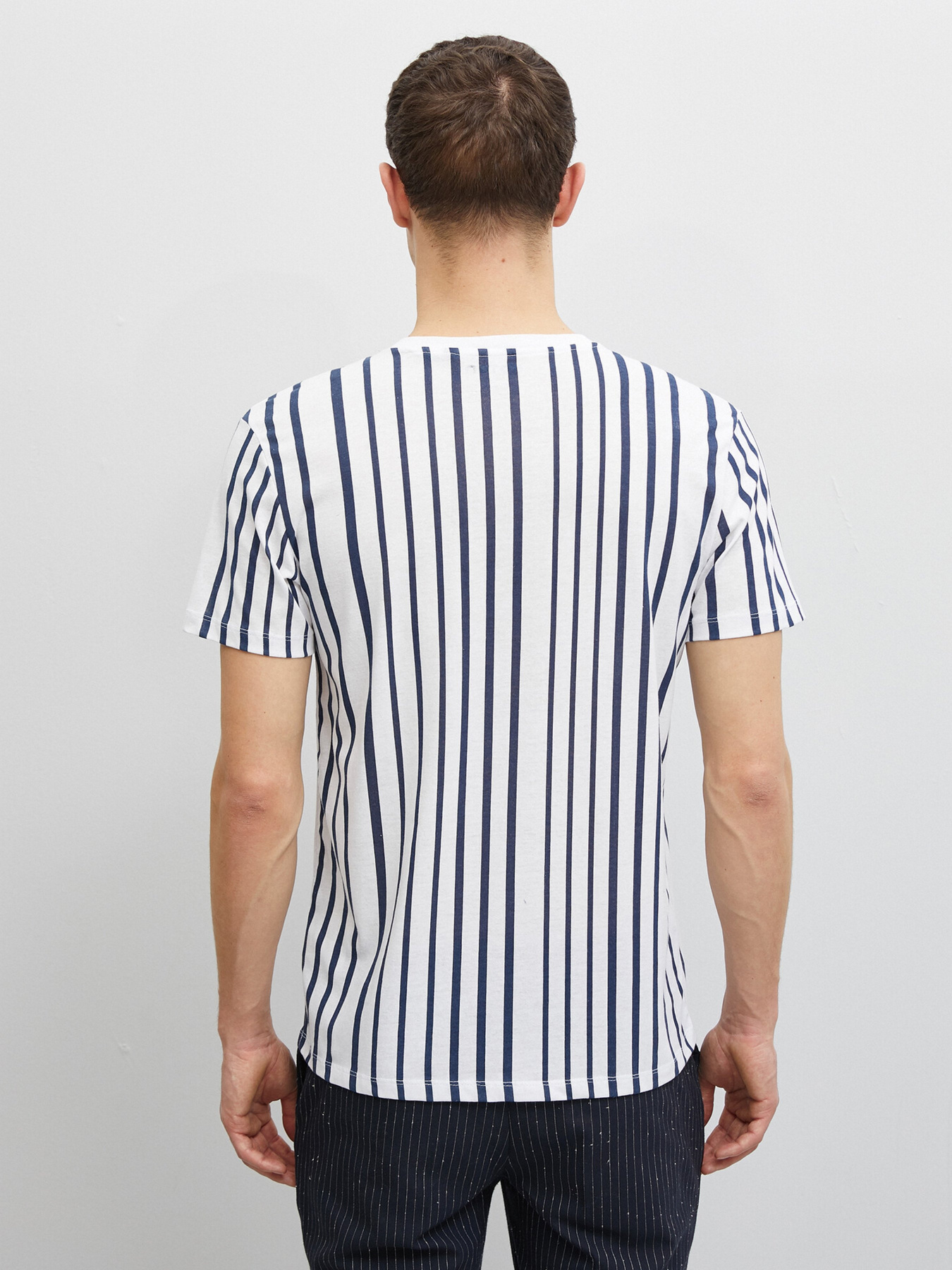 Футболки и поло Koton модель 1YAM12020LK02L Фото