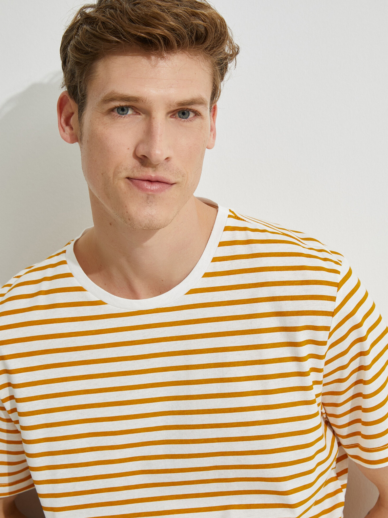 Футболки и поло Koton модель 1YAM14810OKJ59 Фото