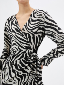 Платье мини Koton модель 4WAK80023PWBDL Платье мини Koton модель 4WAK80023PWBDL Фото