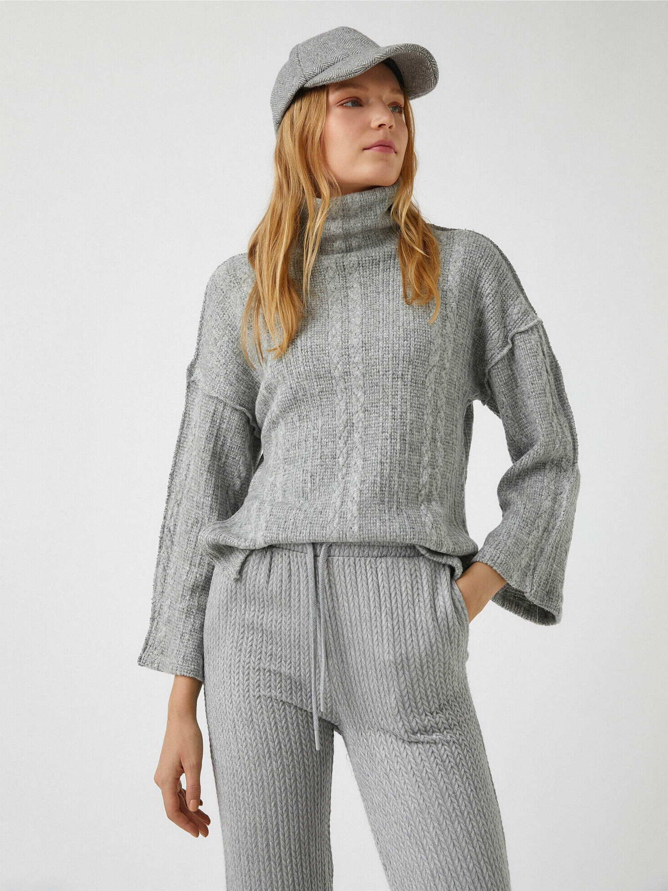 Свитер Koton модель 2WAK30064EK910 Фото