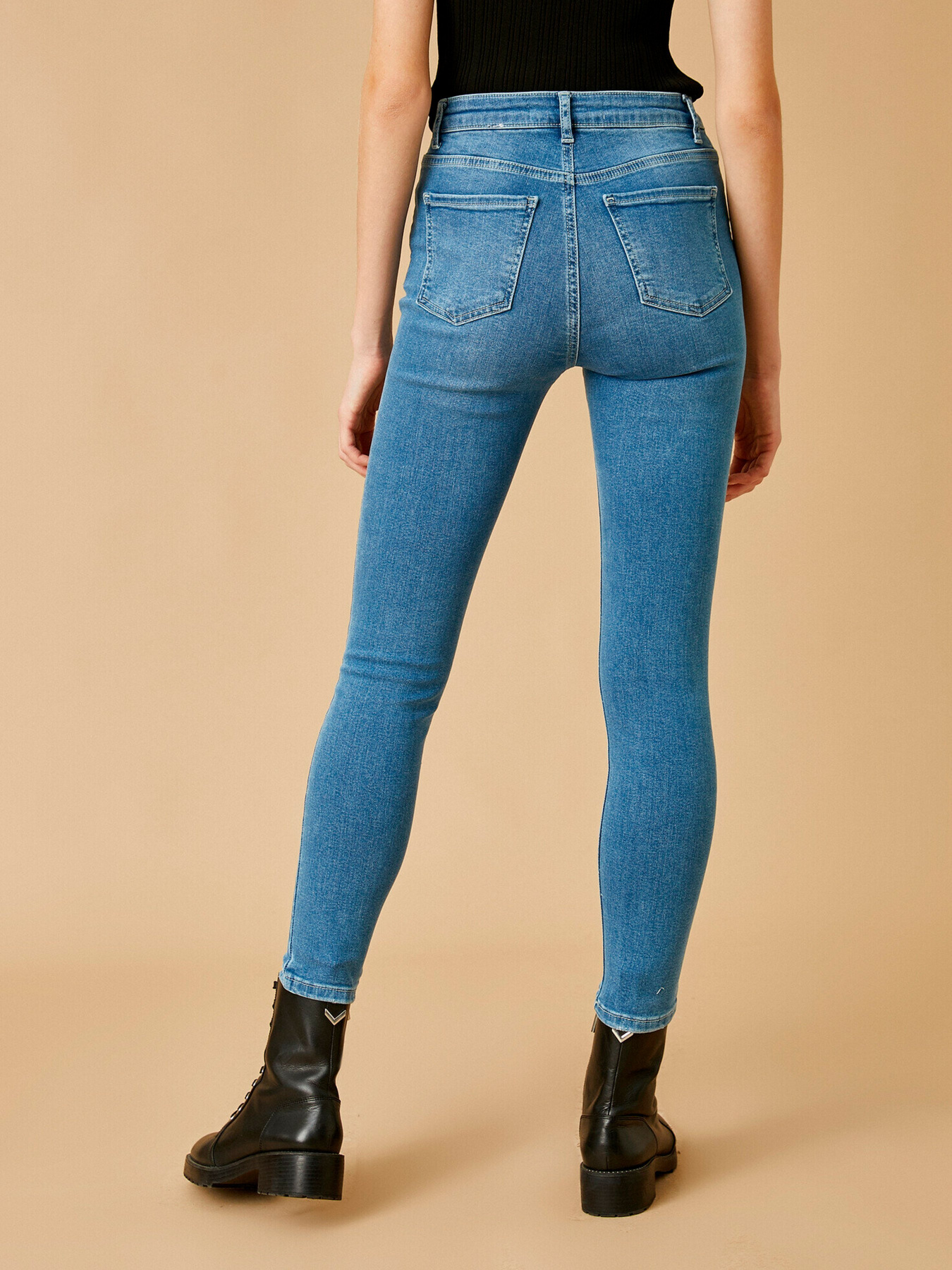 Джинсы Koton модель 1YAK47114MDLGT Фото