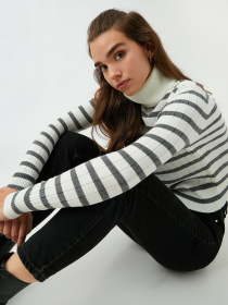 Водолазка Koton модель 2KAK92047HT02Y Водолазка Koton модель 2KAK92047HT02Y Фото