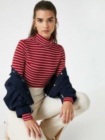 Водолазка Koton модель 2KAK13190EK45Z Фото