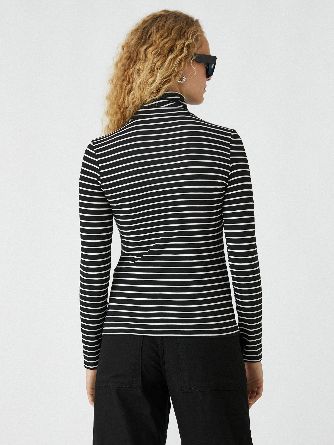 Водолазка Koton модель 3WAK60009EK0S0 Фото