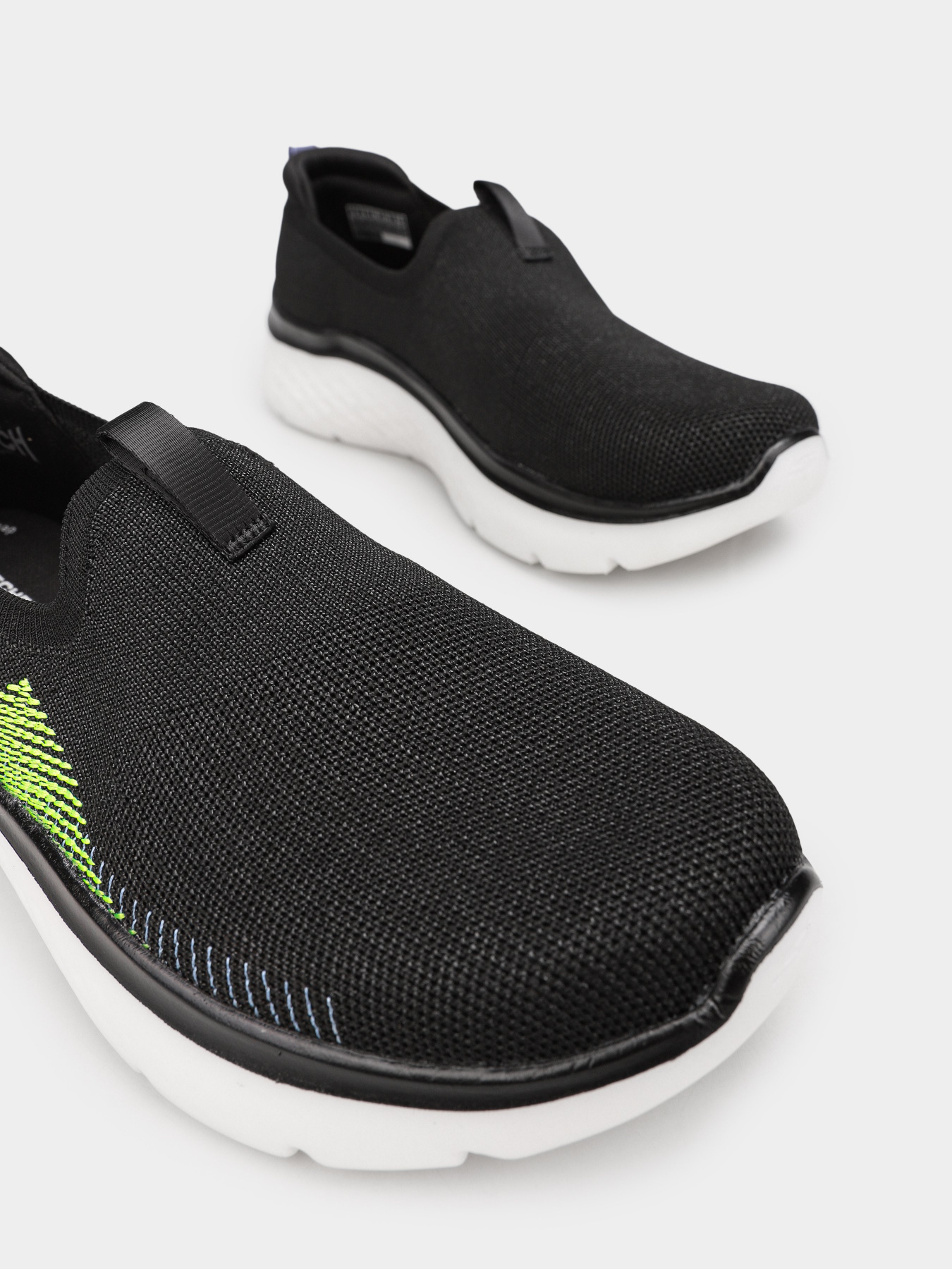 Слипоны Skechers GOwalk Hyper Burst модель 124575 BKMT Фото