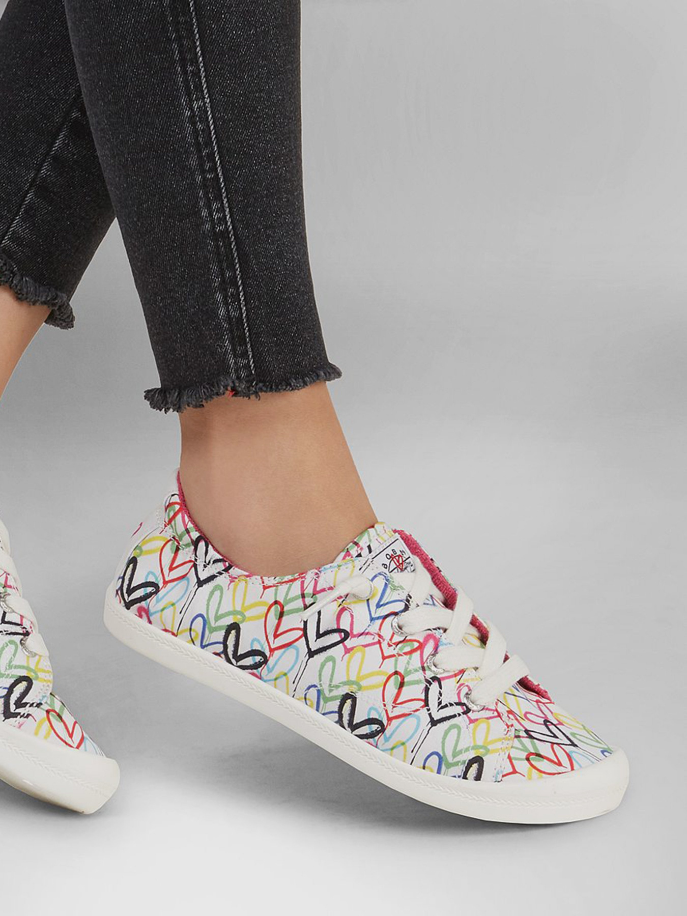 Кеды низкие Skechers X JGOLDCROWN: BOBS Beach Bingo модель 113612 WMLT Кеды низкие Skechers X JGOLDCROWN: BOBS Beach Bingo модель 113612 WMLT Фото