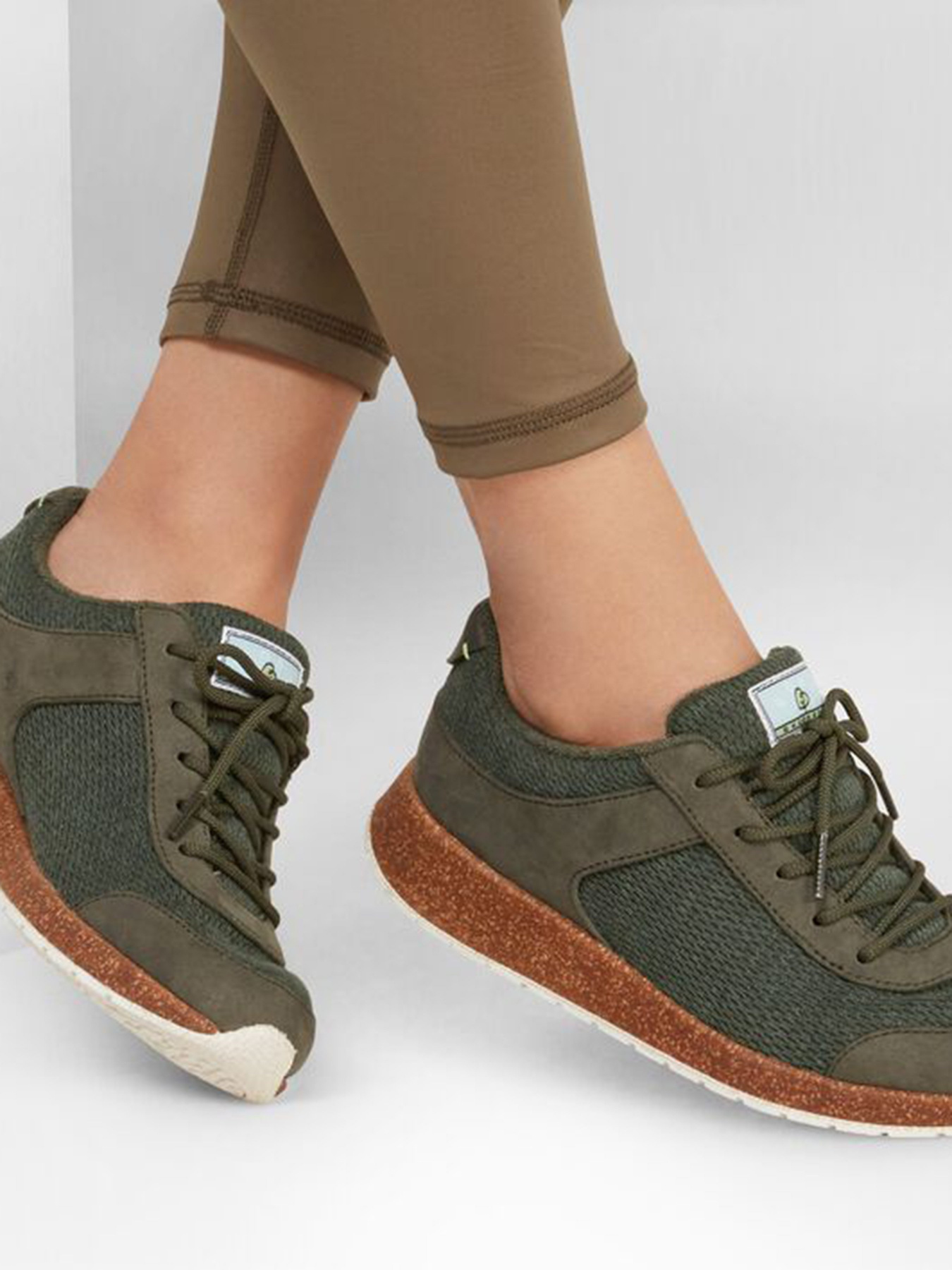 Кроссовки Skechers BOBS Groove New Love модель 113530 OLV Фото