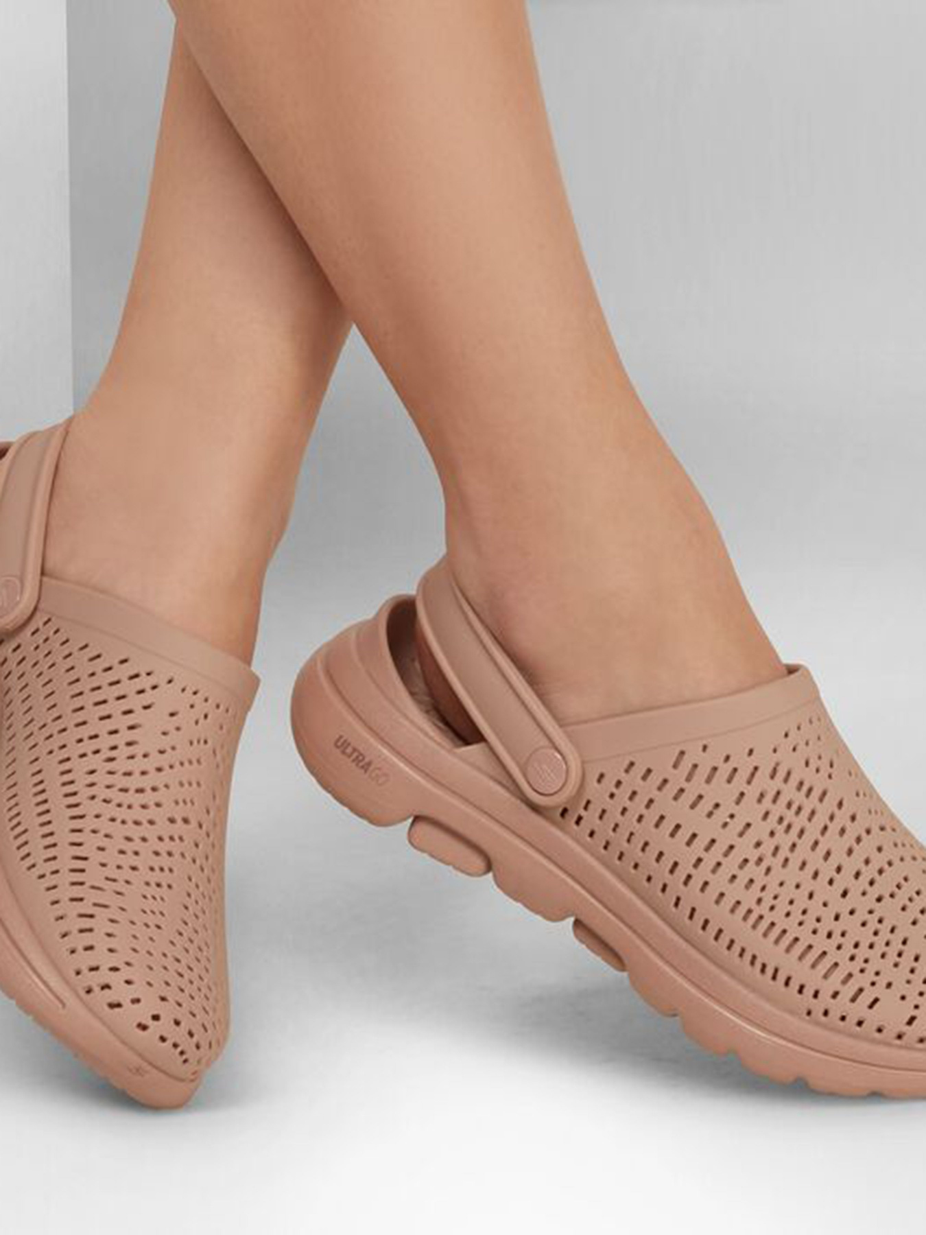 Шльопанці Skechers Foamies: GOwalk 5 - Harmony модель 111144 ROS Шльопанці Skechers Foamies: GOwalk 5 - Harmony модель 111144 ROS Фото