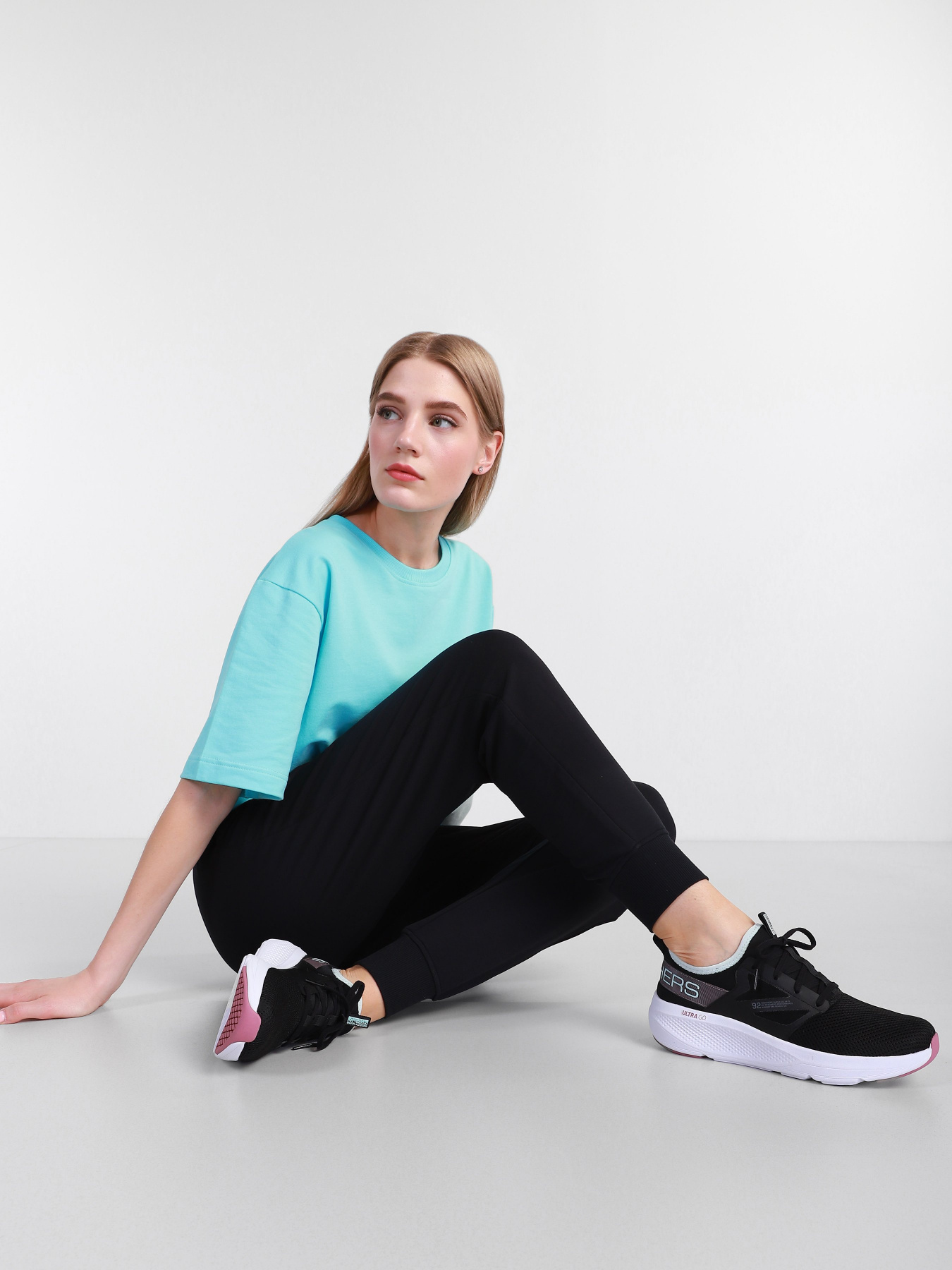 Кросівки для бігу Skechers GOrun Elevate - Quick Stride модель 128317 BKMN Фото