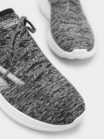 Кроссовки для тренировок Skechers GOrun Fast Performance модель 128883 BKW Фото