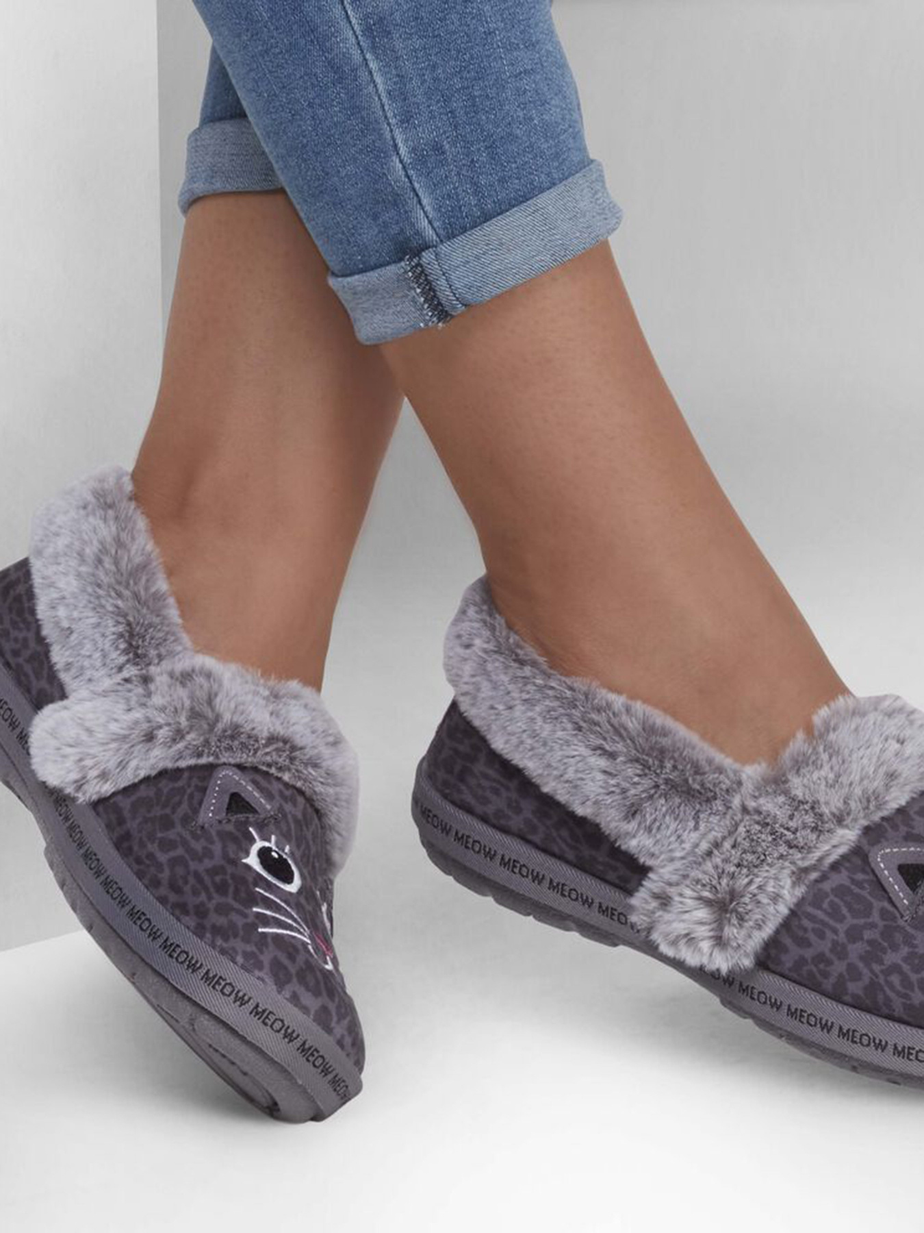 Капці Skechers BOBS Too Cozy - Jazzy Pawty Модель 113677 CCL Фото