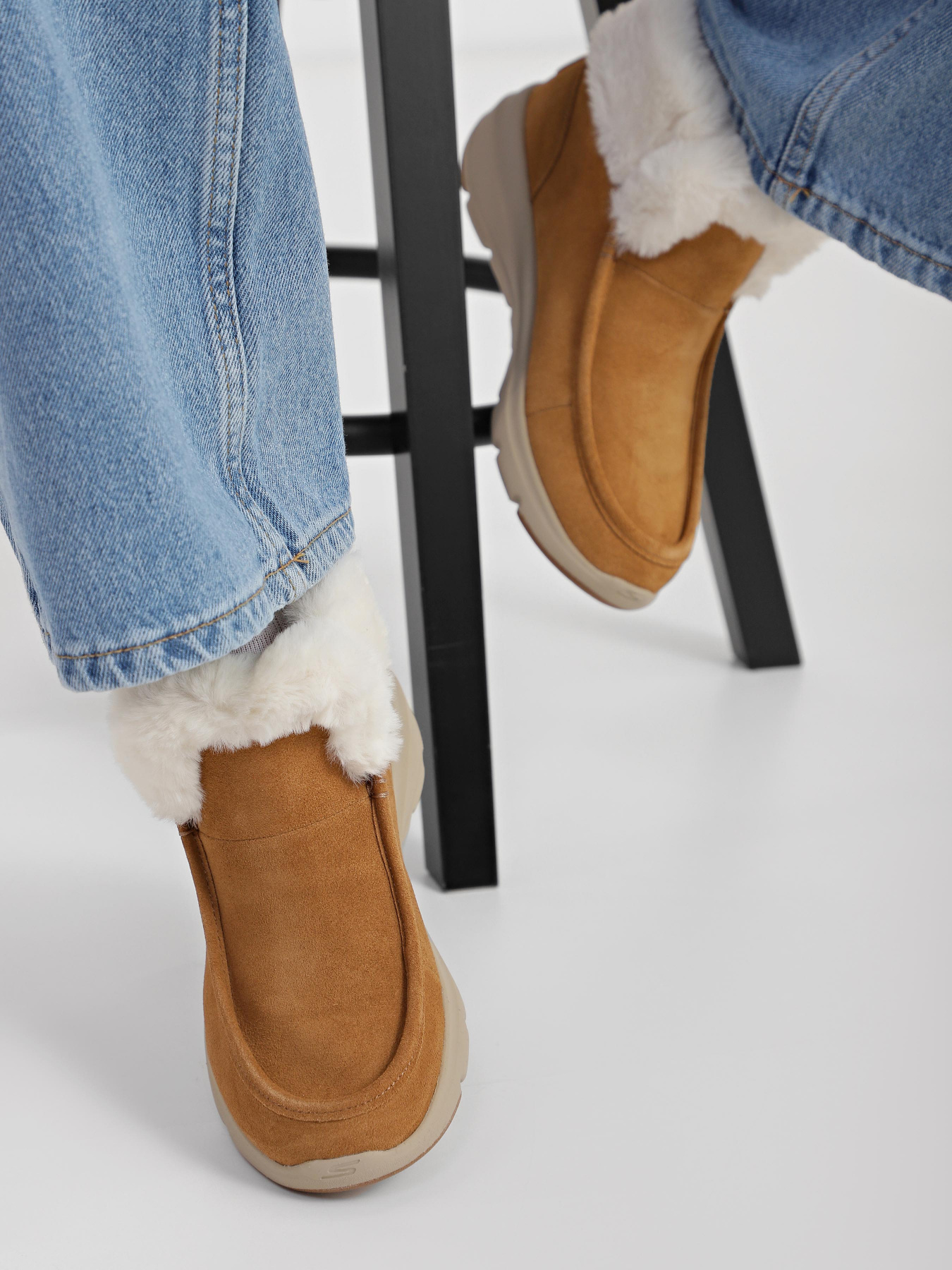 Ботинки Skechers Glacial Ultra модель 144147 CSNT Фото