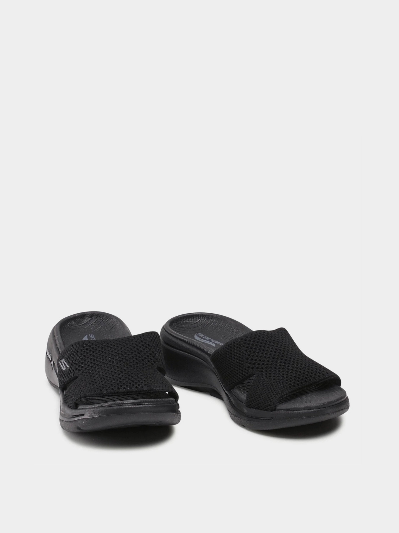 Шльопанці Skechers Go Walk Arch Fit Worthy модель 140224 BBK Фото