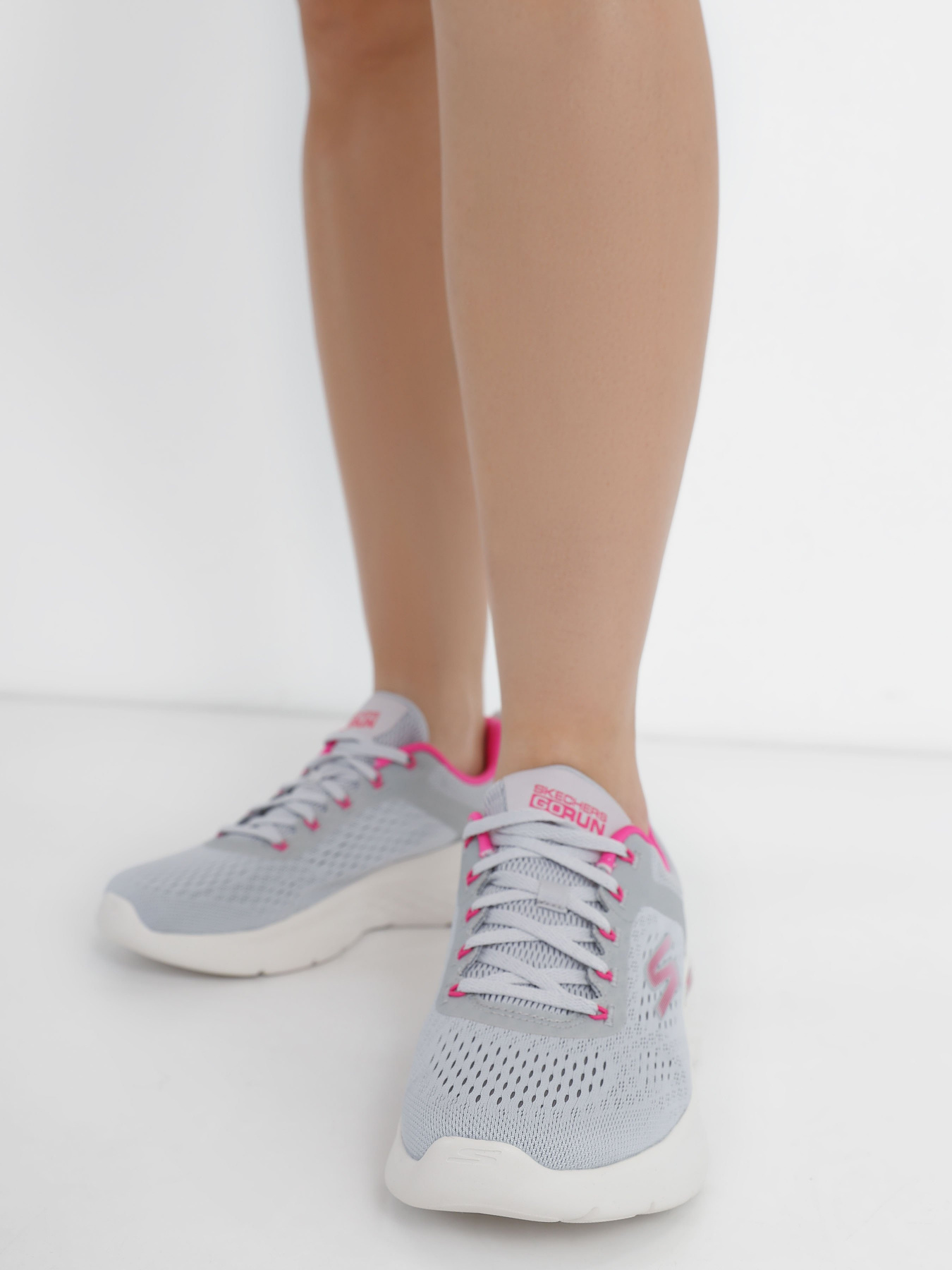 Кросівки повсякденні Skechers GO RUN Lite модель 129423 GYPK Фото