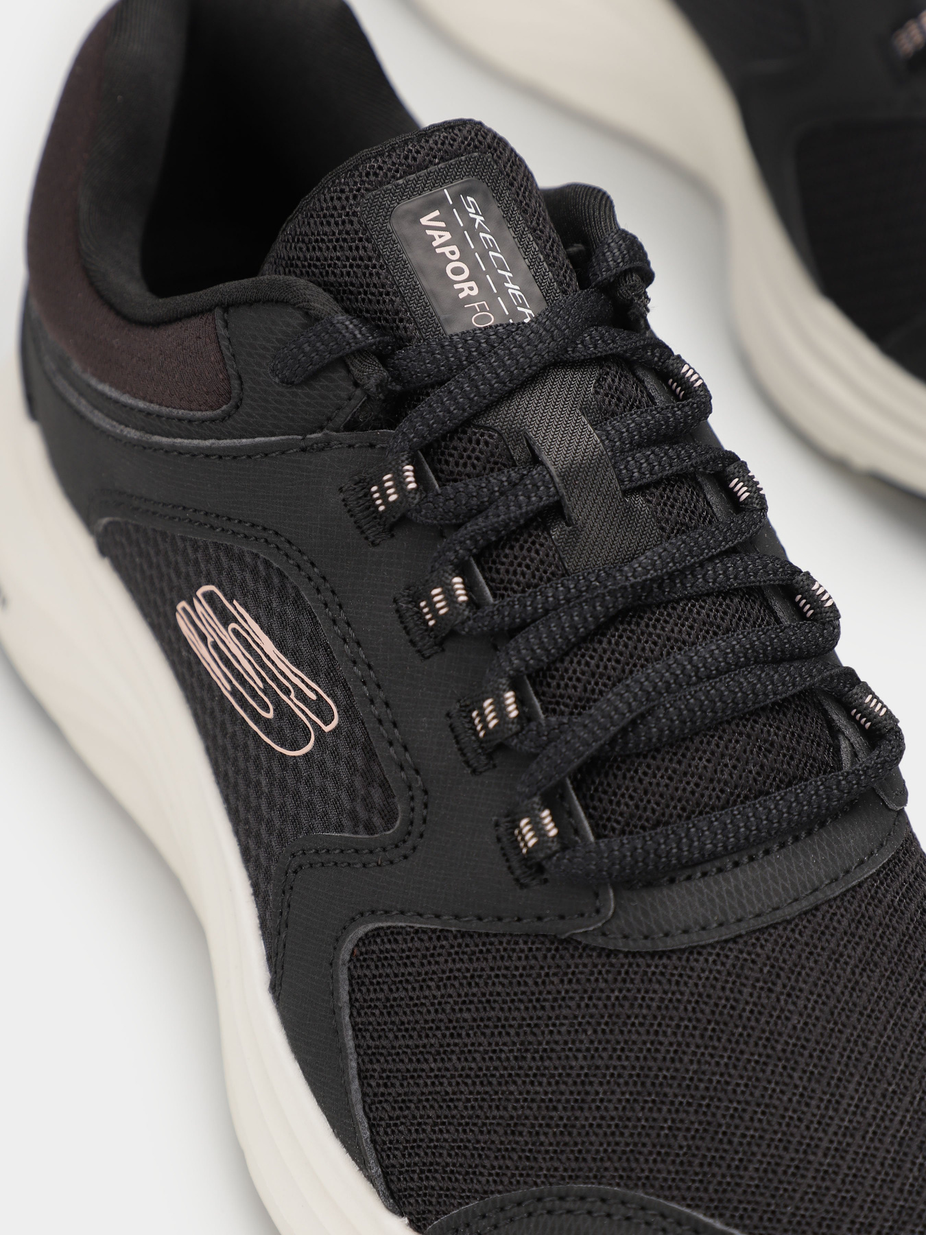 Кроссовки повседневные Skechers Vapor Foam - Lasting Moment модель 150023 BKPK Фото