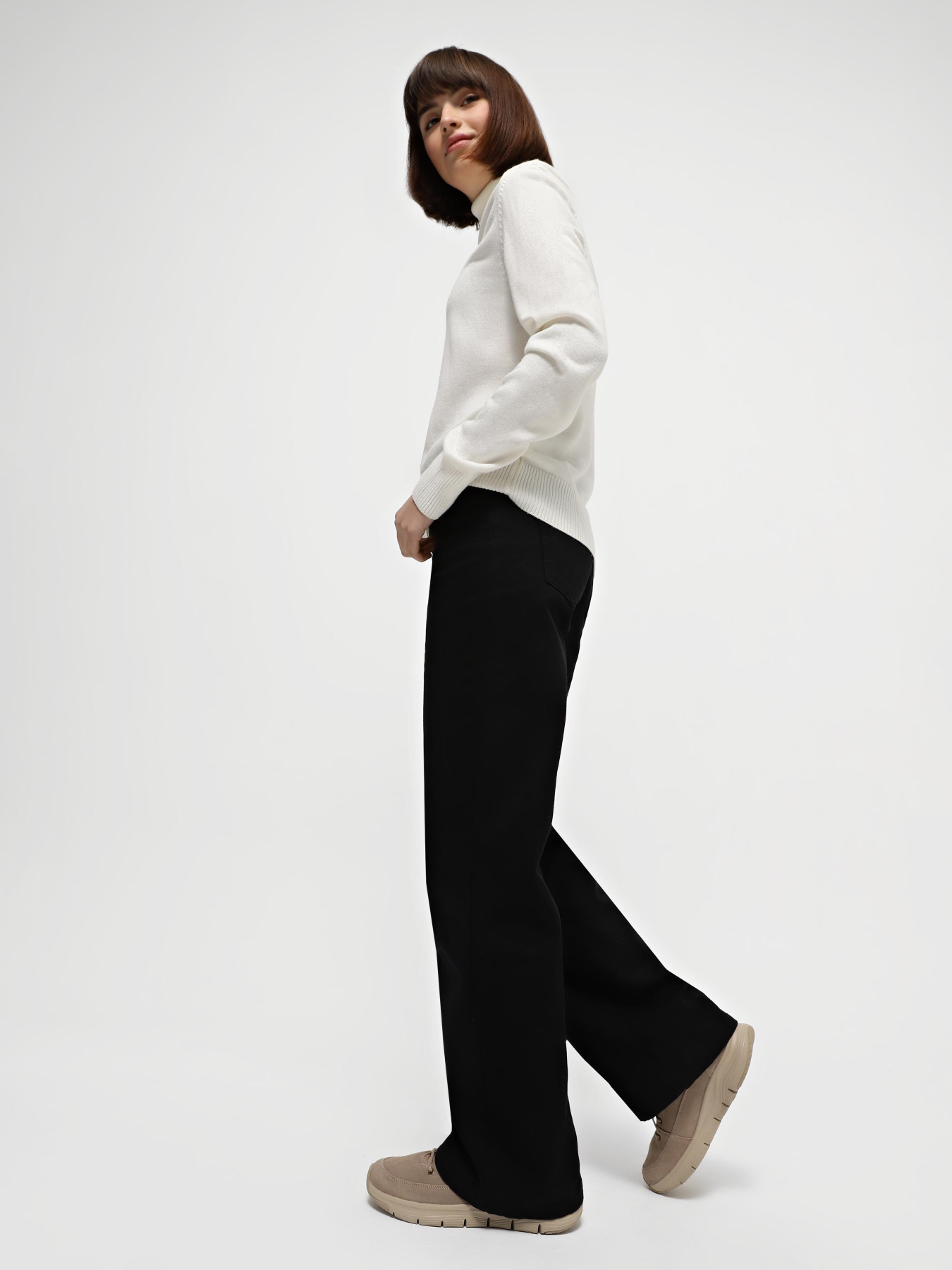 Ботинки Skechers Arch Fit Smooth - Comfy Chill модель 167373 TPE Фото