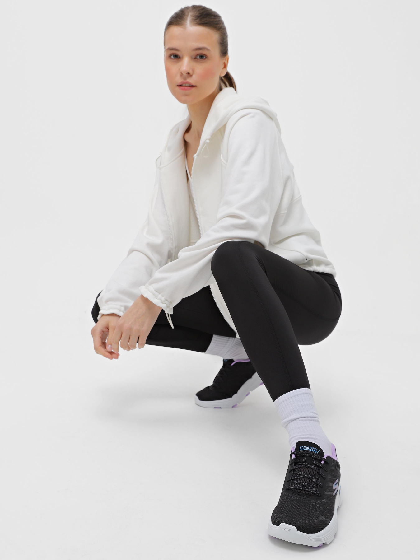 Кросівки повсякденні Skechers GO RUN 7.0 - Driven модель 129335 BKLV Фото