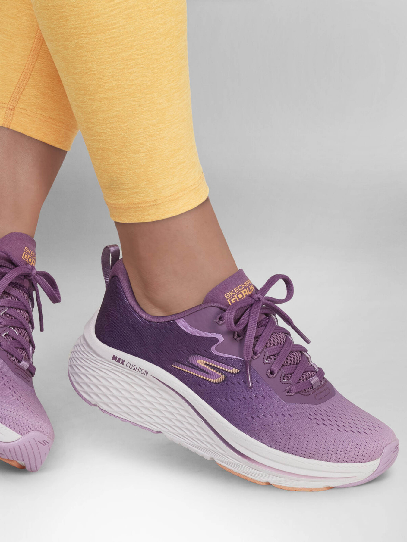 Кроссовки Skechers Max Cushioning Elite - Superior Stride модель 129602 MVE Фото