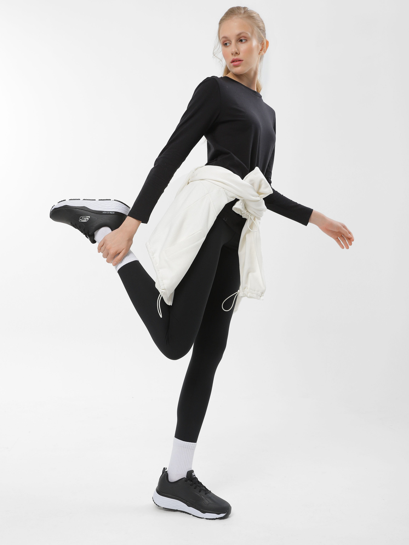 Кроссовки Skechers Max Cushioning Elite Slip Resistant модель 108049 BKW Фото