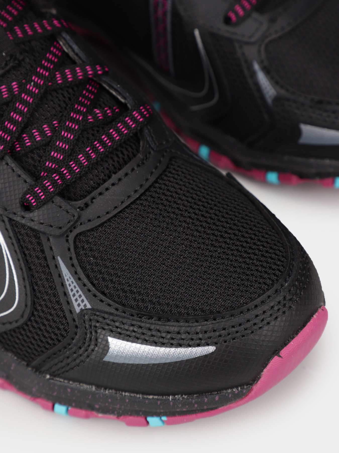 Кроссовки повседневные Skechers Vast Adventure модель 149820 BKPR Фото