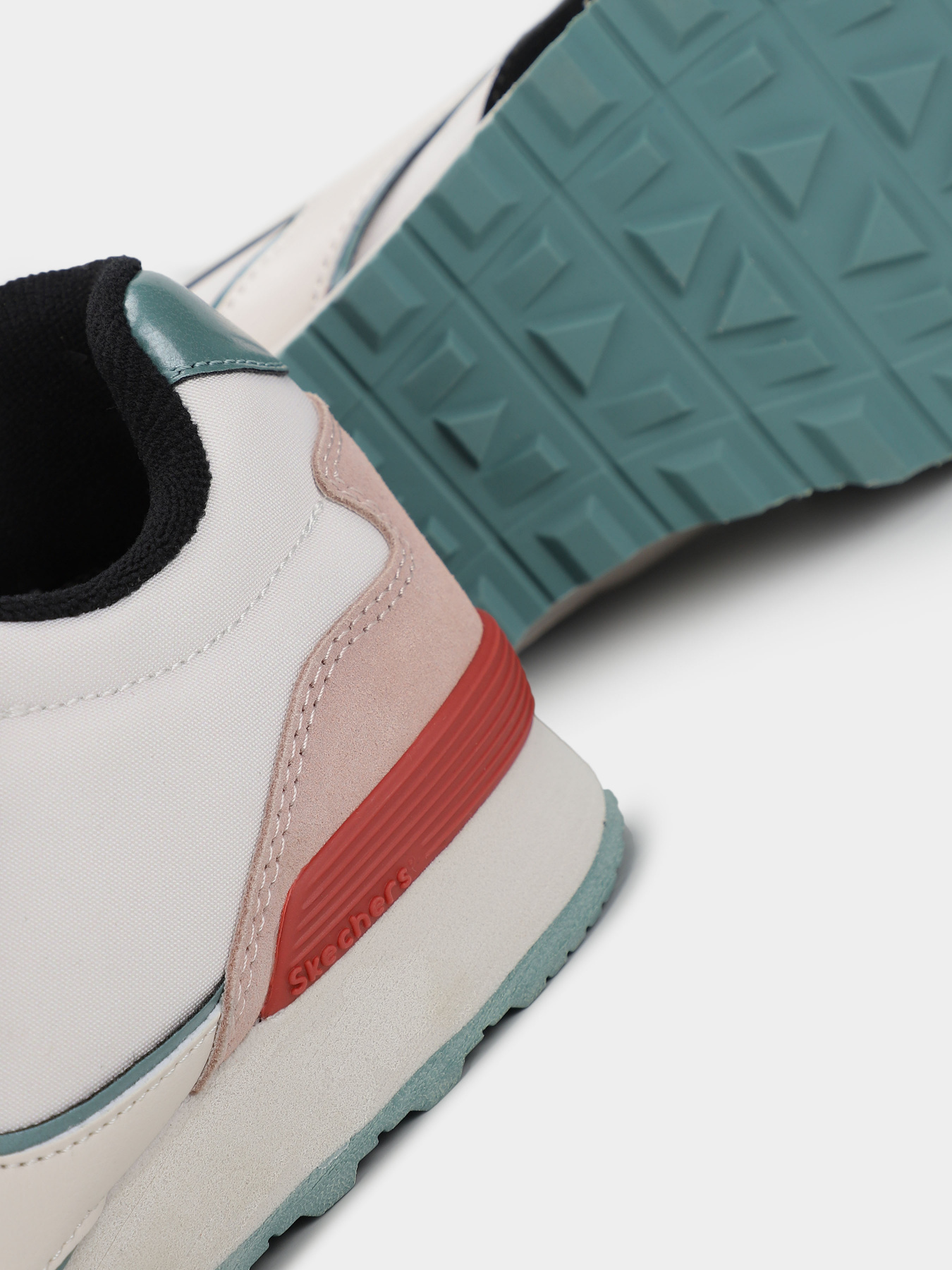 Кросівки повсякденні Skechers OG 85 - Swift and Sleek модель 177001 WMLT Фото