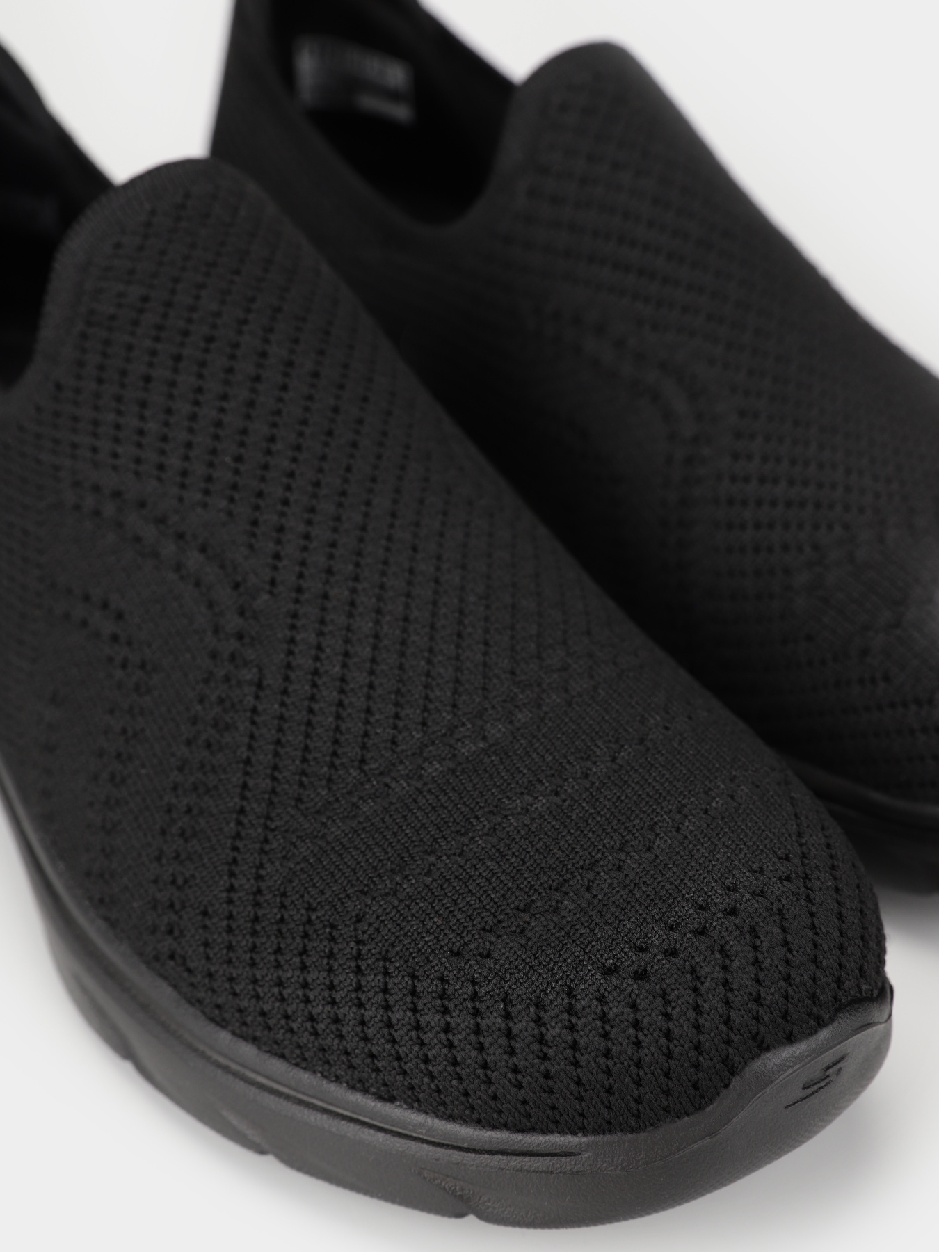 Слипоны Skechers GOwalk 7 - Amina модель 125204 BBK Фото