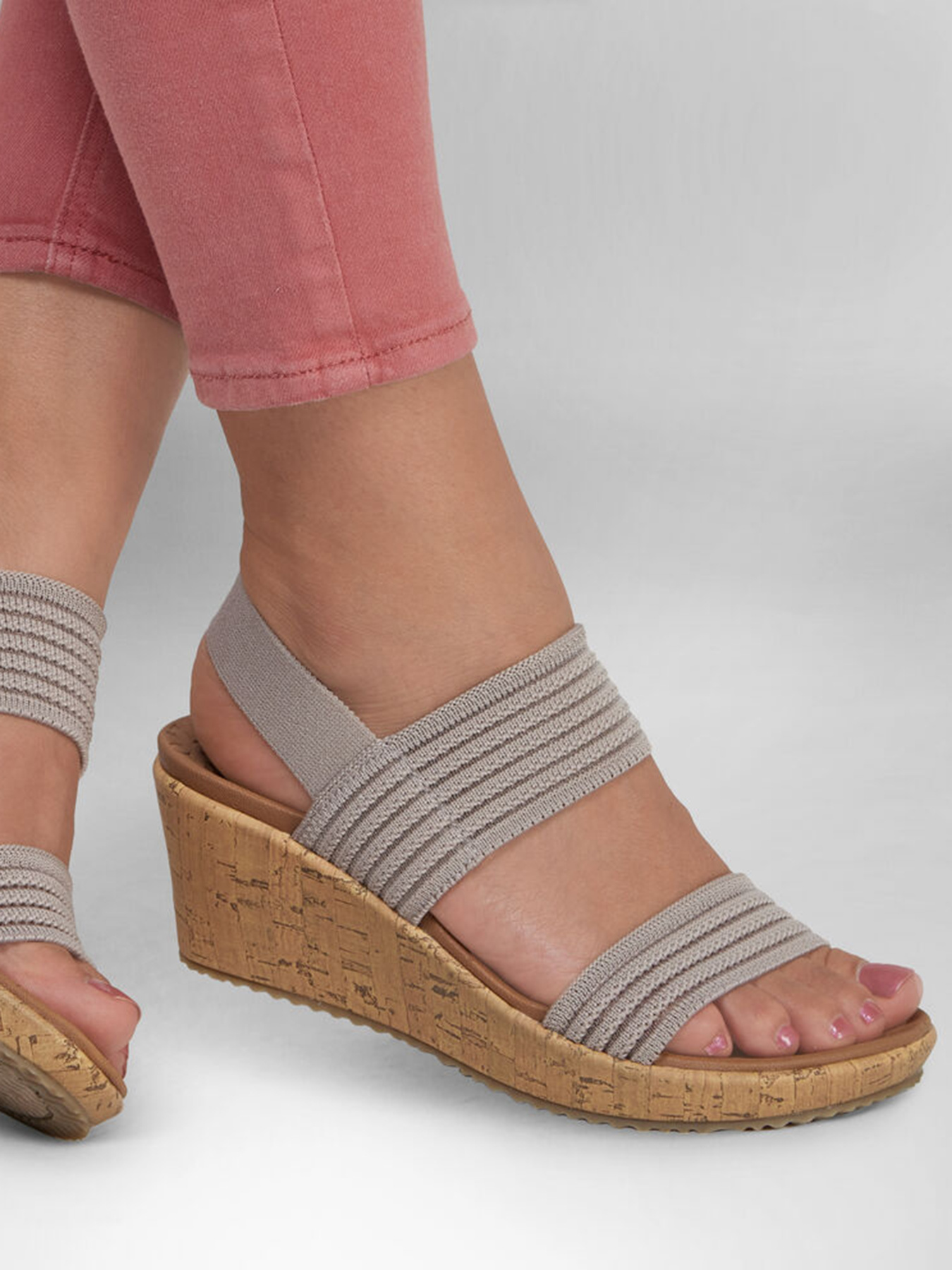 Босоніжки Skechers Beverlee - Sheer Luck модель 119571 TPE Фото