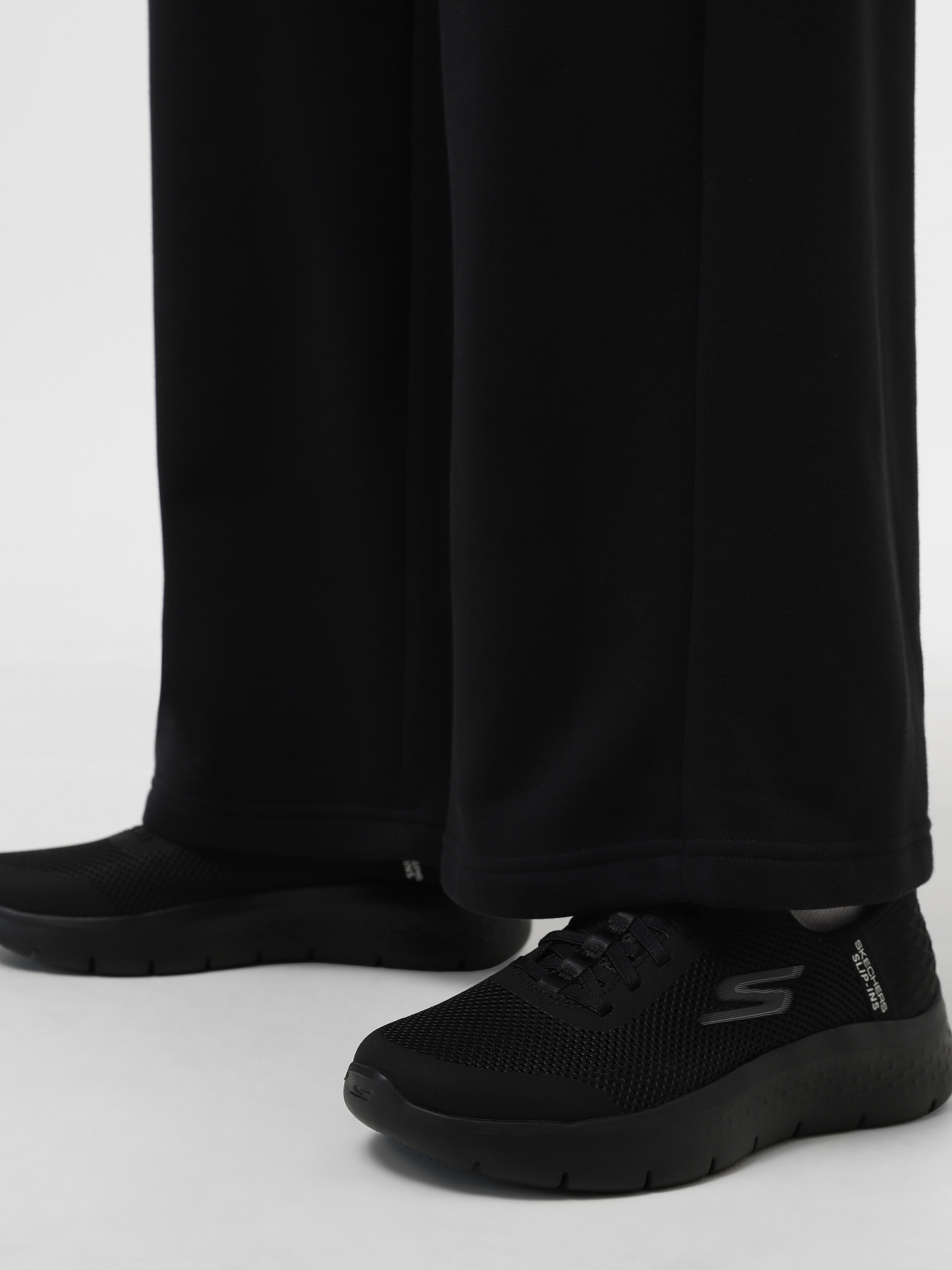 Кроссовки повседневные Skechers Slip-ins: GO Walk Flex - Grand Entry модель 124836 BBK Фото