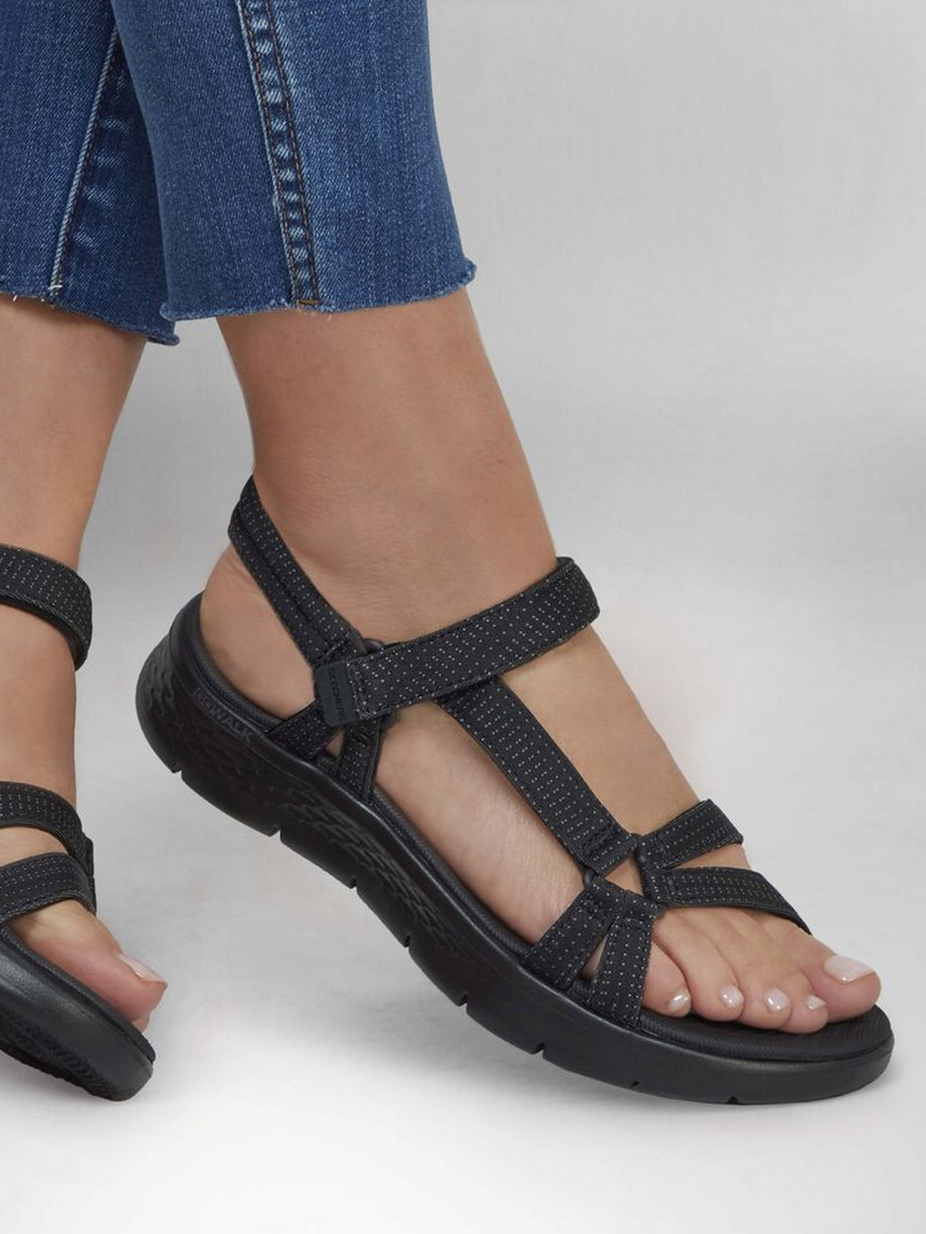 Сандалии Skechers GO Walk Flex Sandal - Sublime модель 141451 BBK Фото