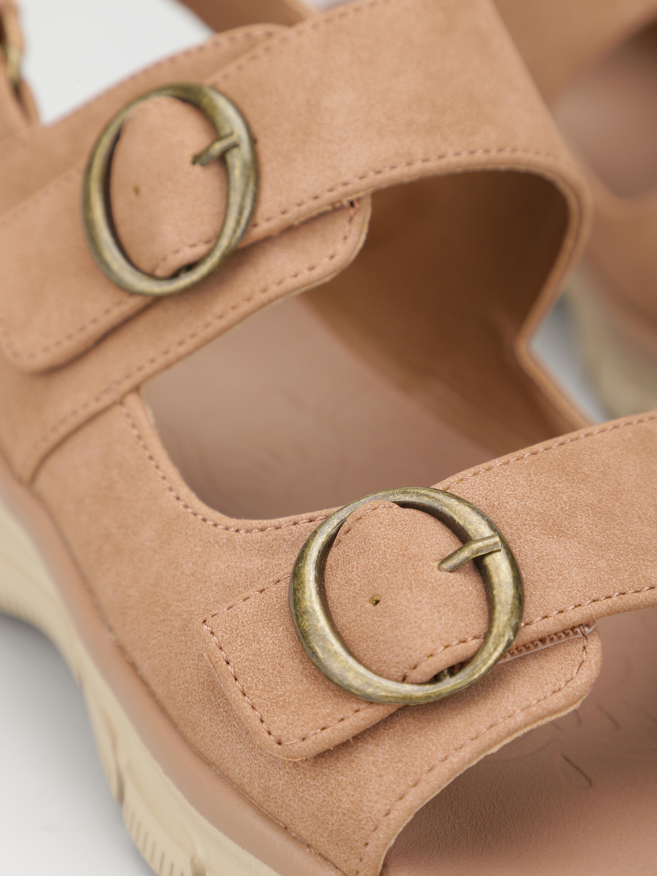 Сандалии Skechers Easy Going - Certified Charm модель 163431 TAN Сандалии Skechers Easy Going - Certified Charm модель 163431 TAN Фото